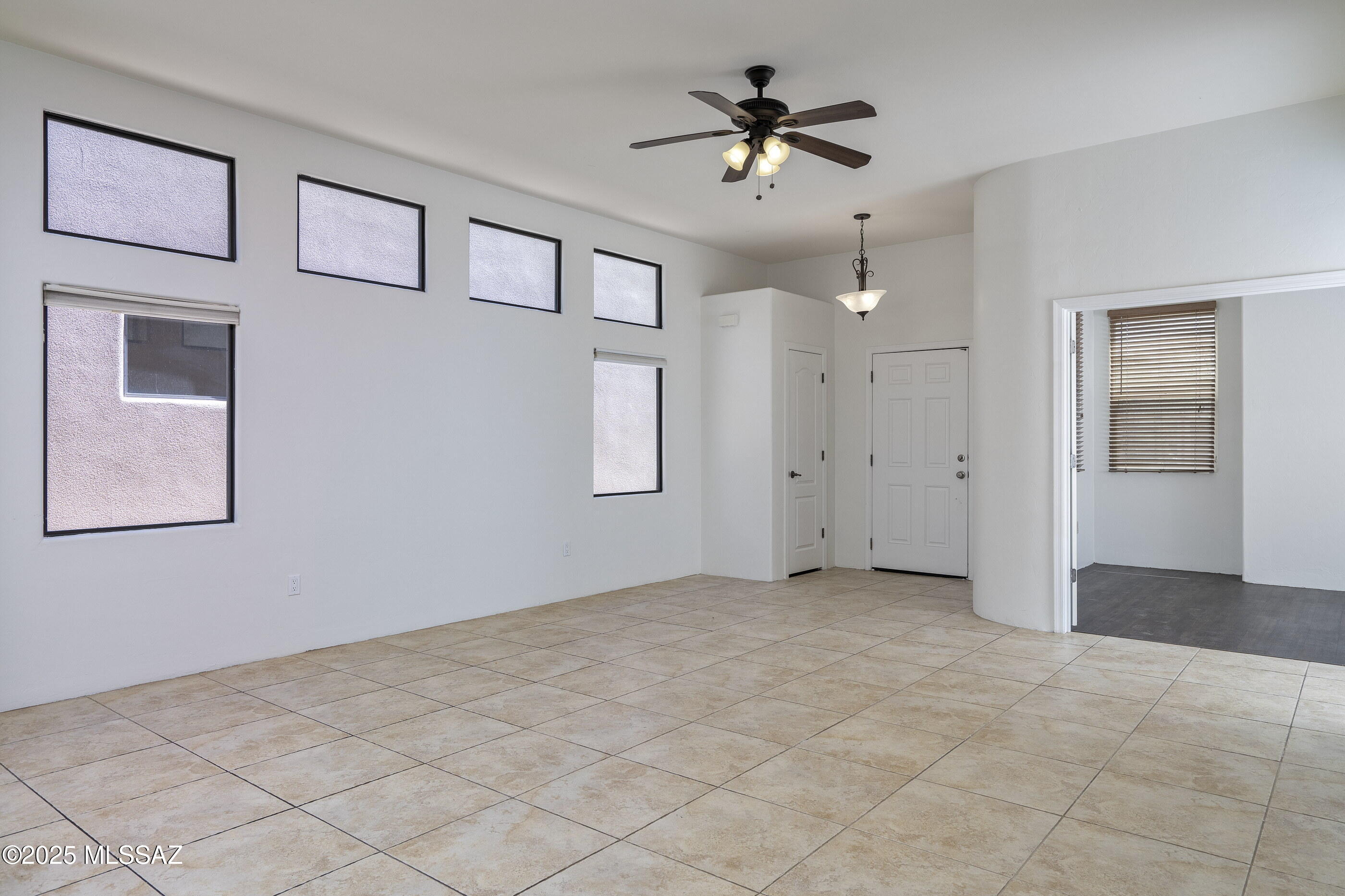 Paseo Estrella (1-104) - Residential