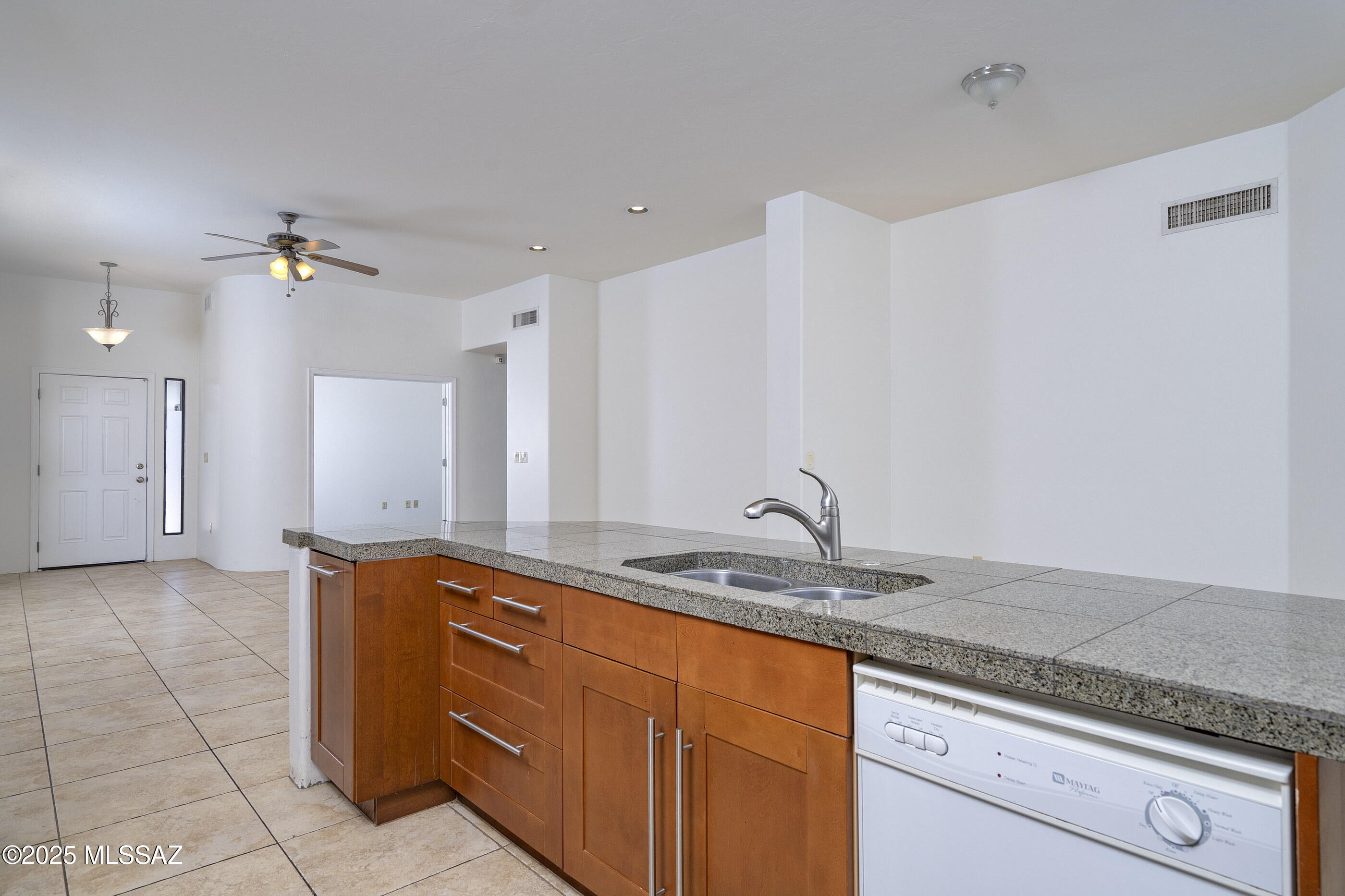Paseo Estrella (1-104) - Residential