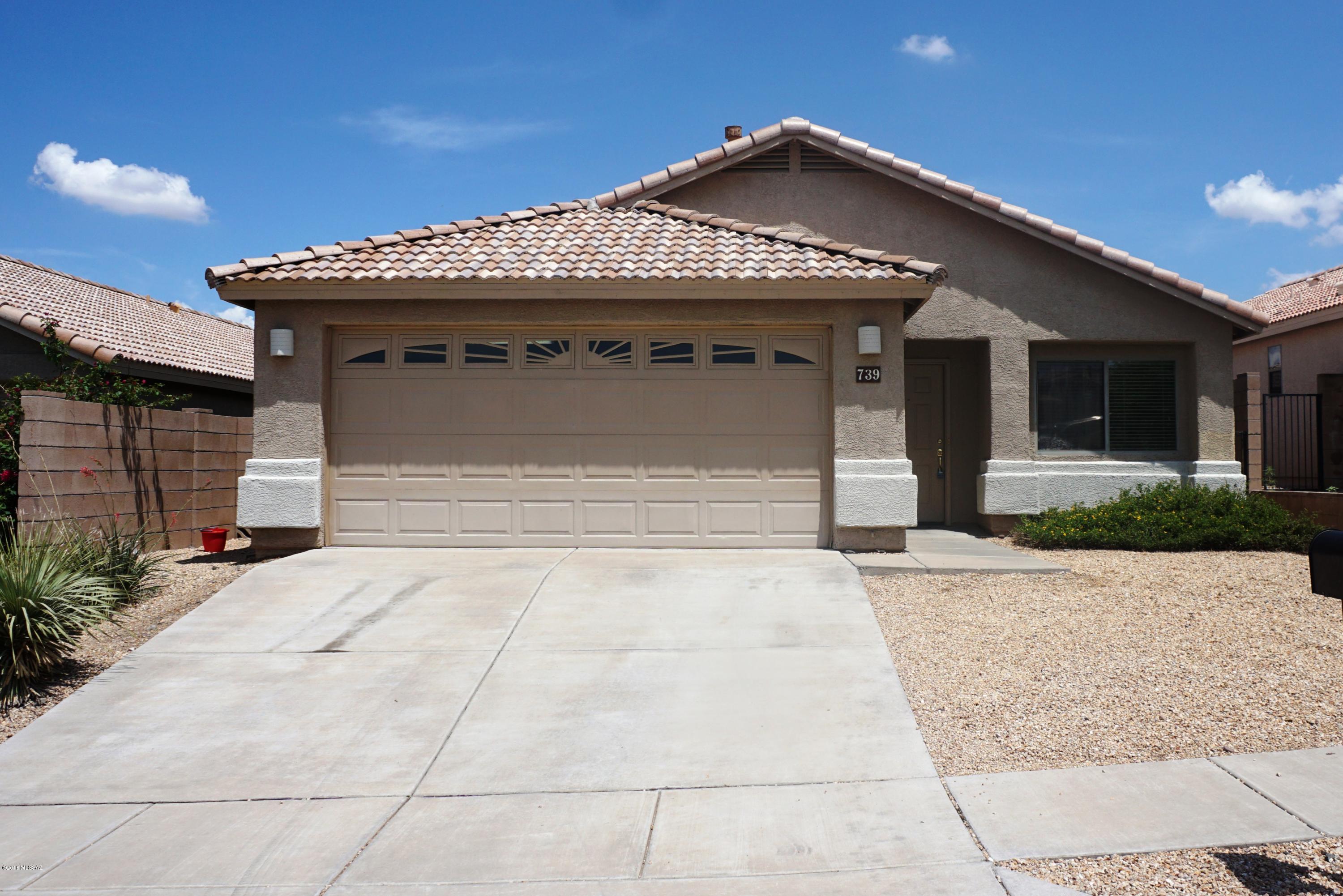 Beautiful 3Bd/2bath features formal Living/Dining combo plus Family room off Kitchen. Tile flooring through out. Bay window in Master suite w/garden tub, double sinks and walk-in closet. Vaulted ceilings with Ceiling fans through out, Washer/Dryer, AC, 2 car garage. Low care back yard w/covered patio and beautiful mountain views. Vail School District