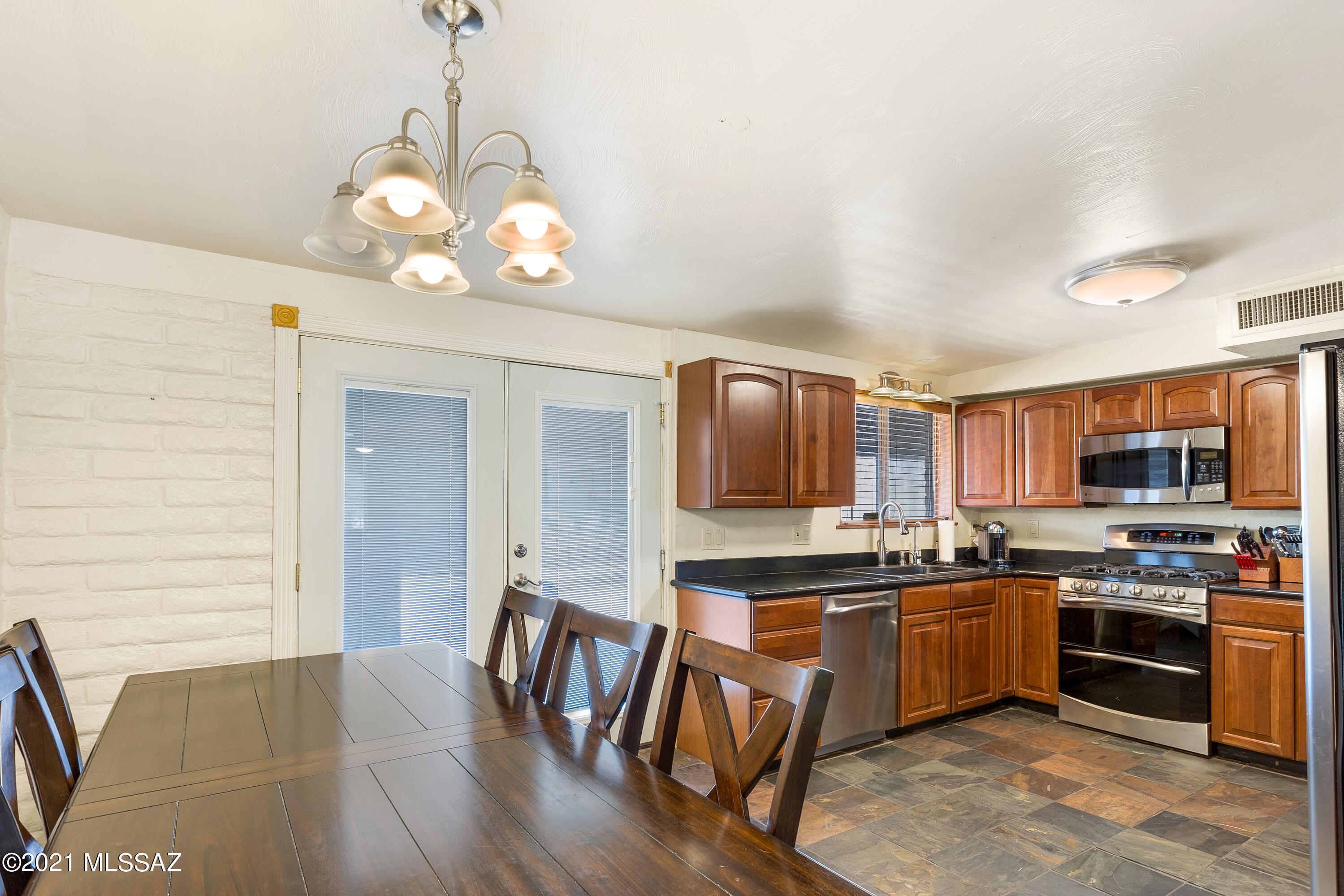 Rancho Catalina(107-221) - Residential