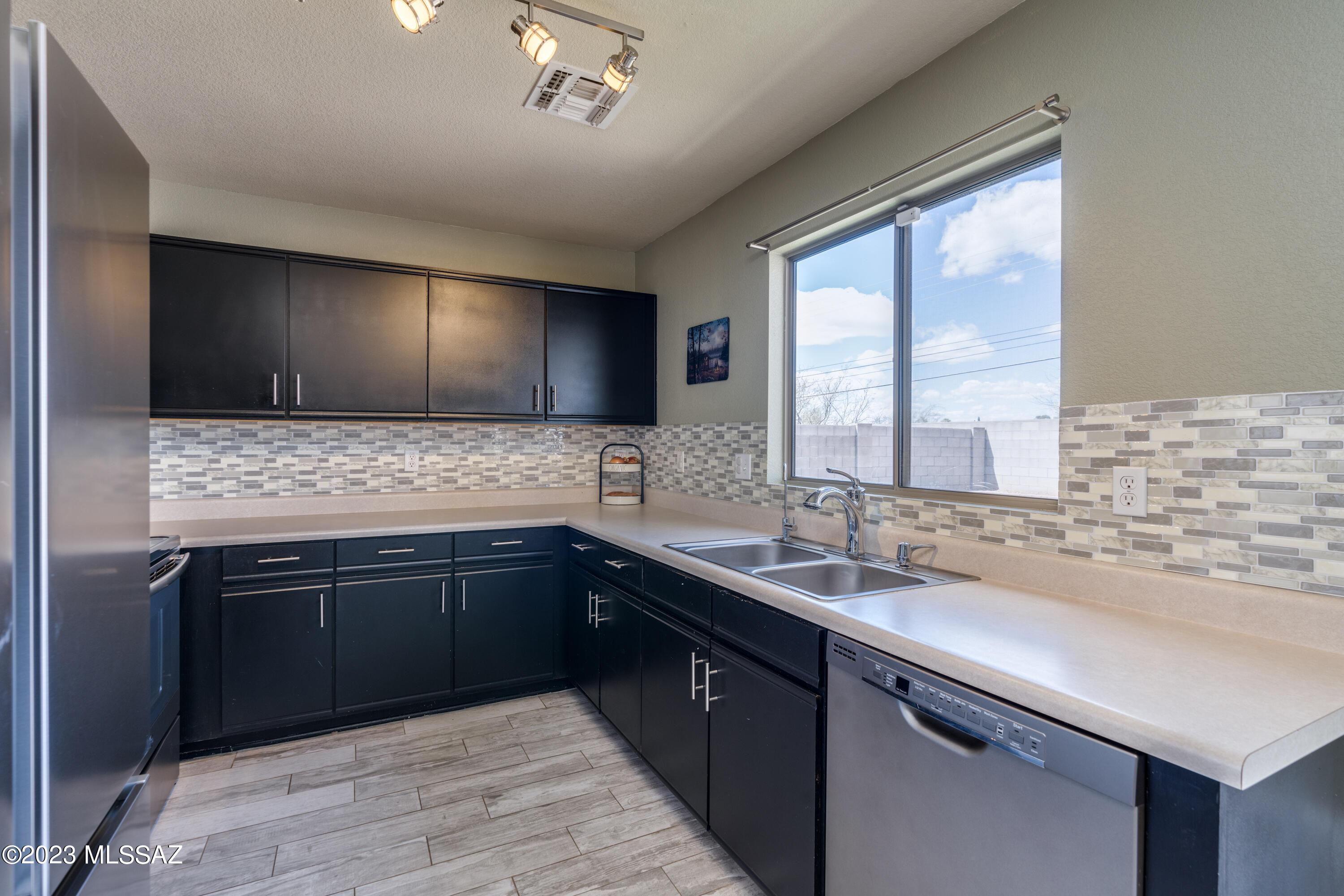 Pantano Heights (1-123) - Residential