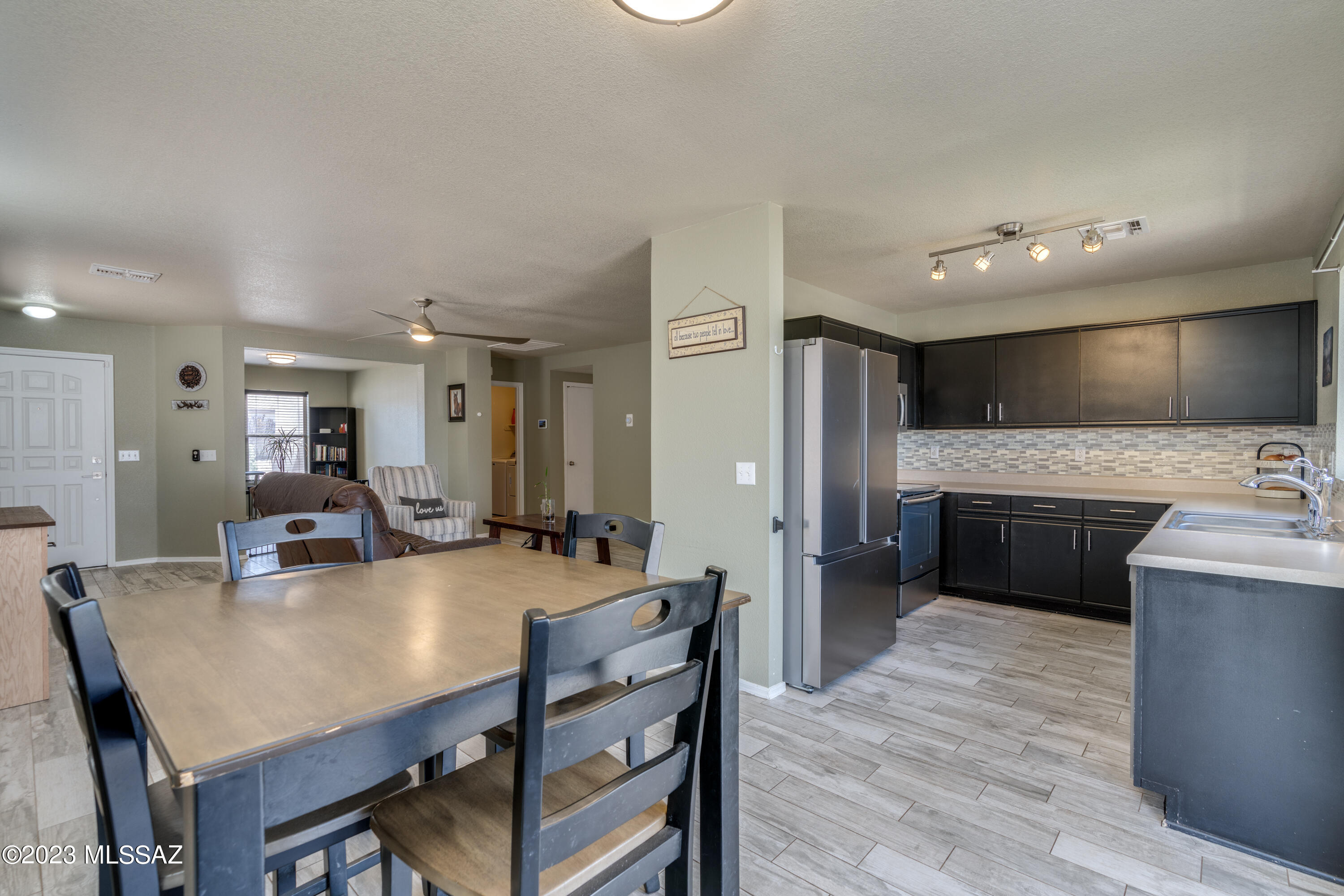 Pantano Heights (1-123) - Residential