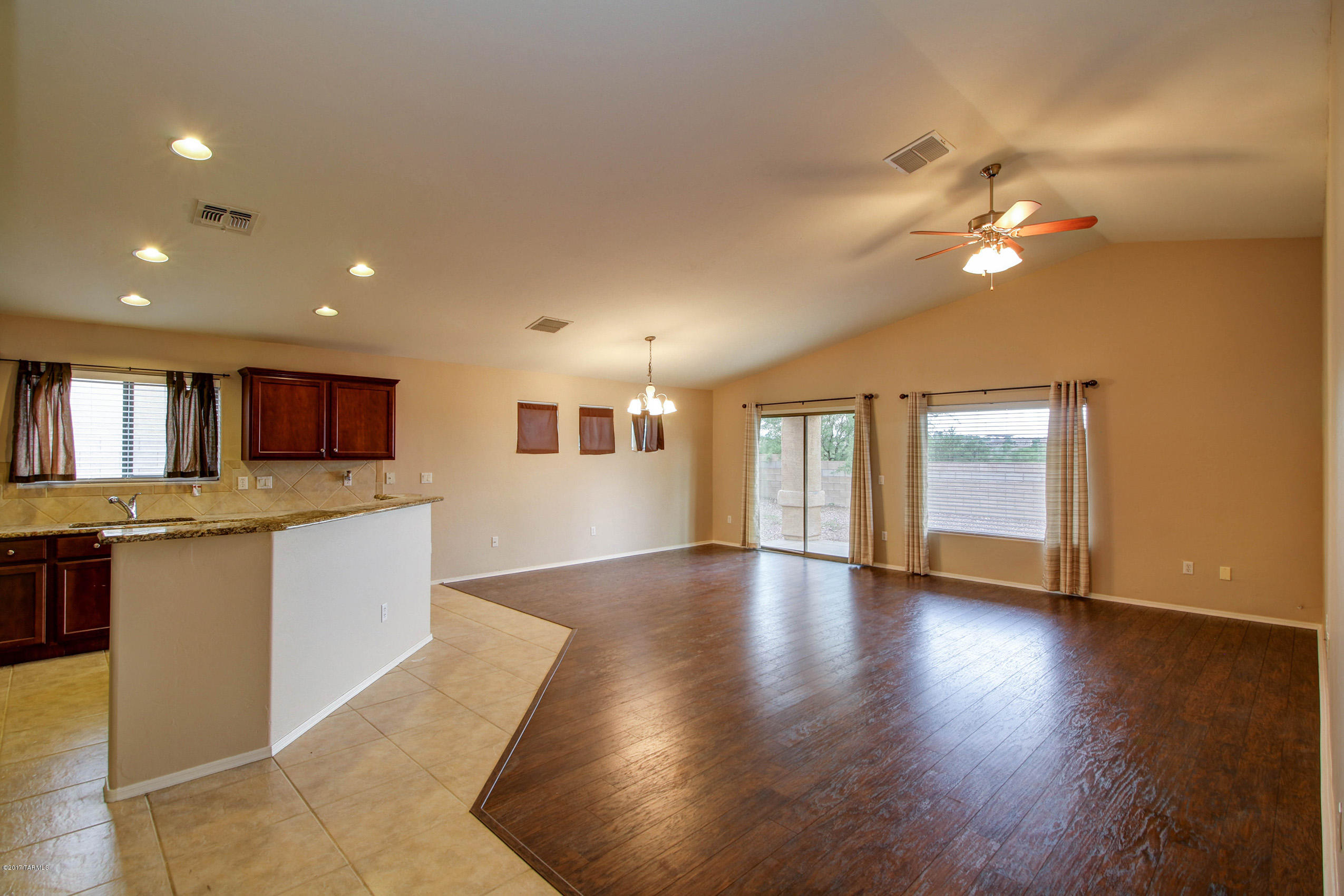 Rancho Del Lago (1-100) - Residential Lease