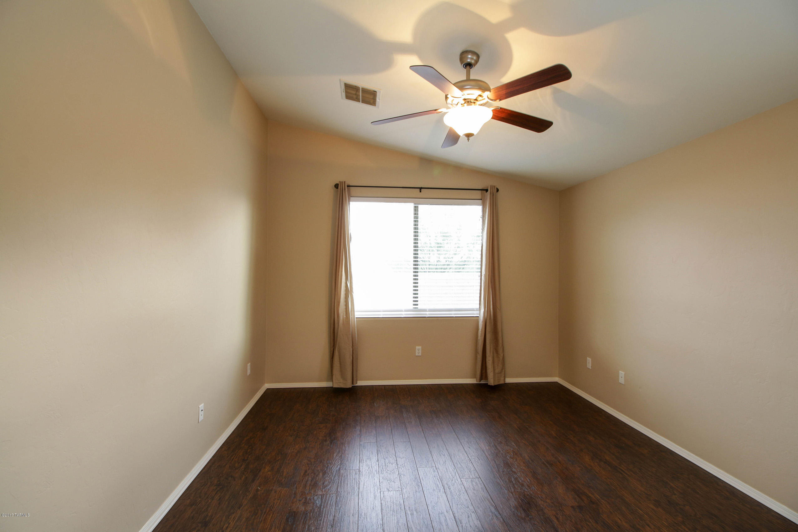 Rancho Del Lago (1-100) - Residential Lease