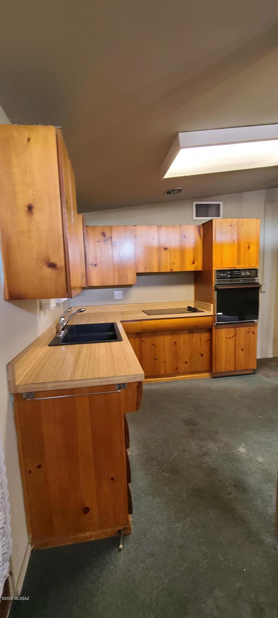 Kingston Knolls Terrace - Residential
