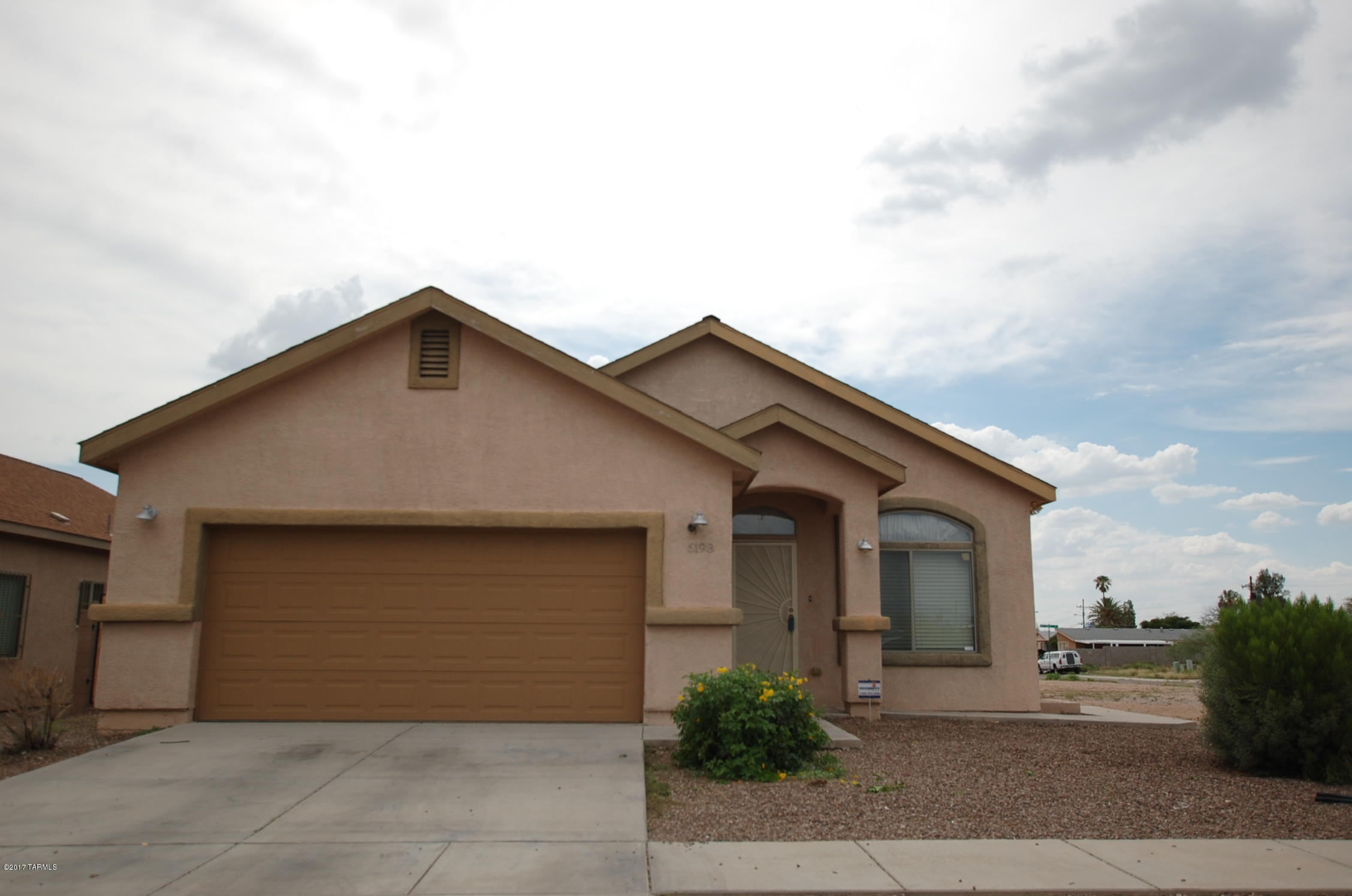 Three bedrooms, two bathrooms home located in Desert Vista Estates. Conveniently located close to I-10 and Airport. One of the largest back yards in the neighborhood. Needs TLC and is priced accordingly. Investors Welcome. May be 203k eligible.