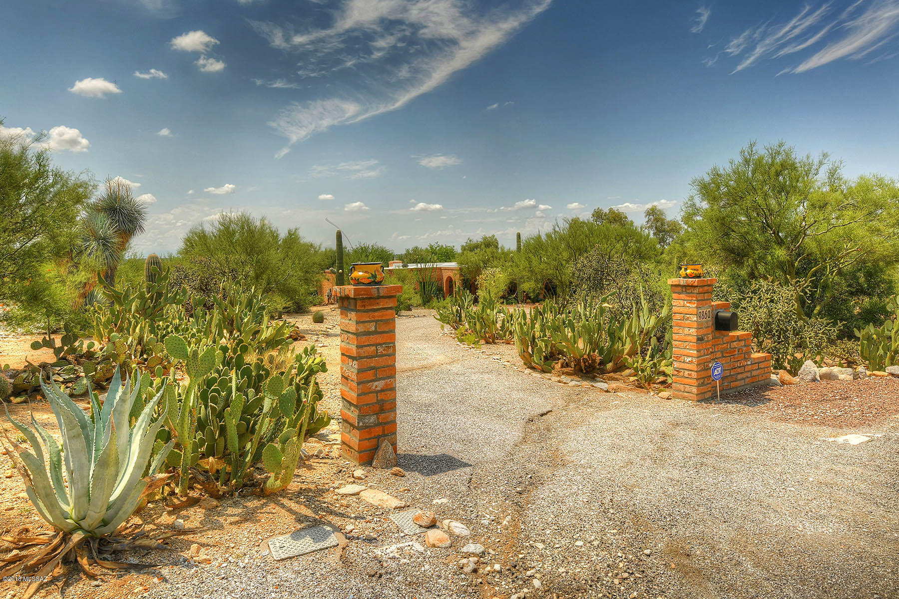 Tanque Verde Vista (1-26) - Residential