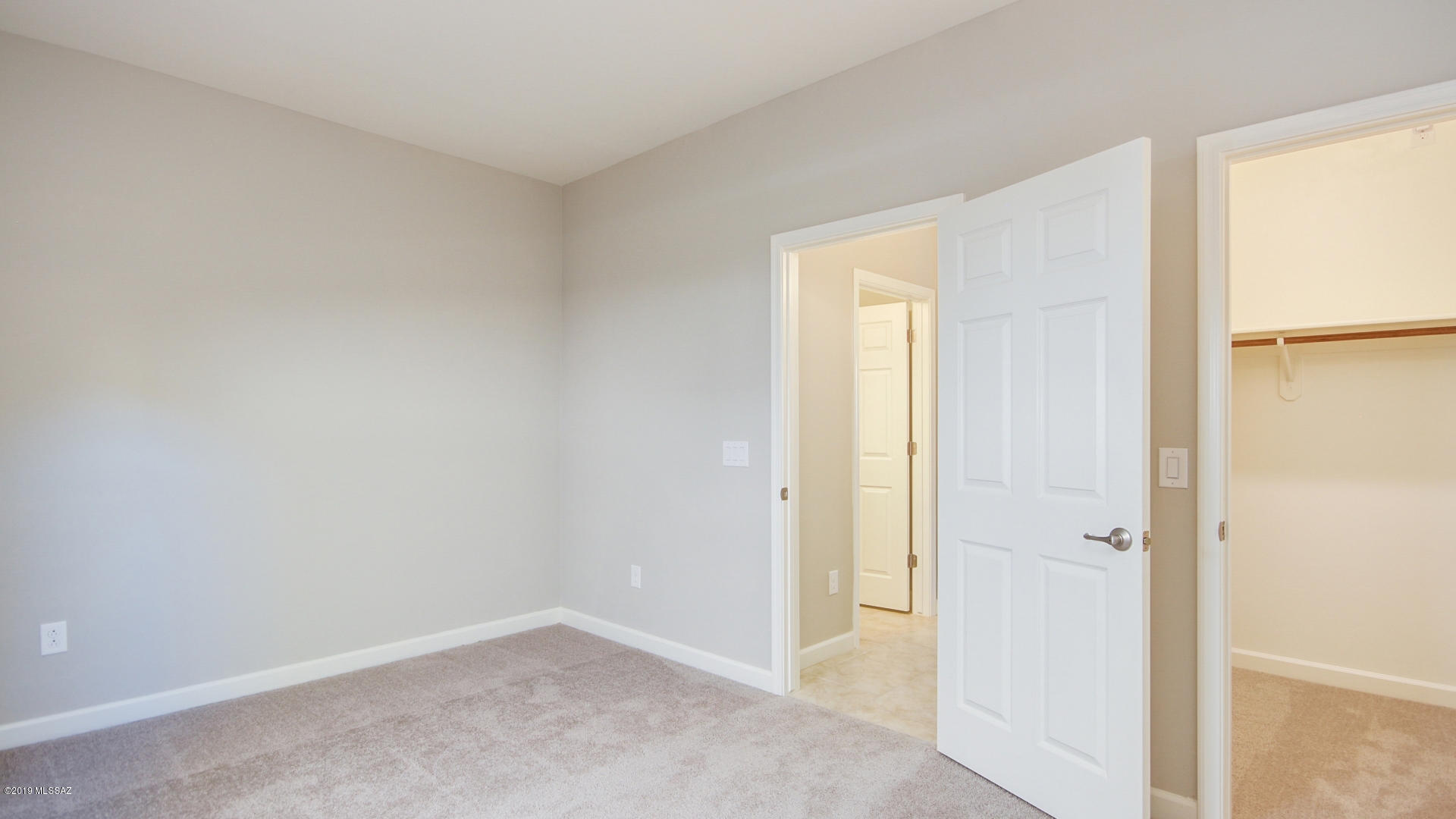 Vista Del Lago Norte SQ20140780198 - Residential