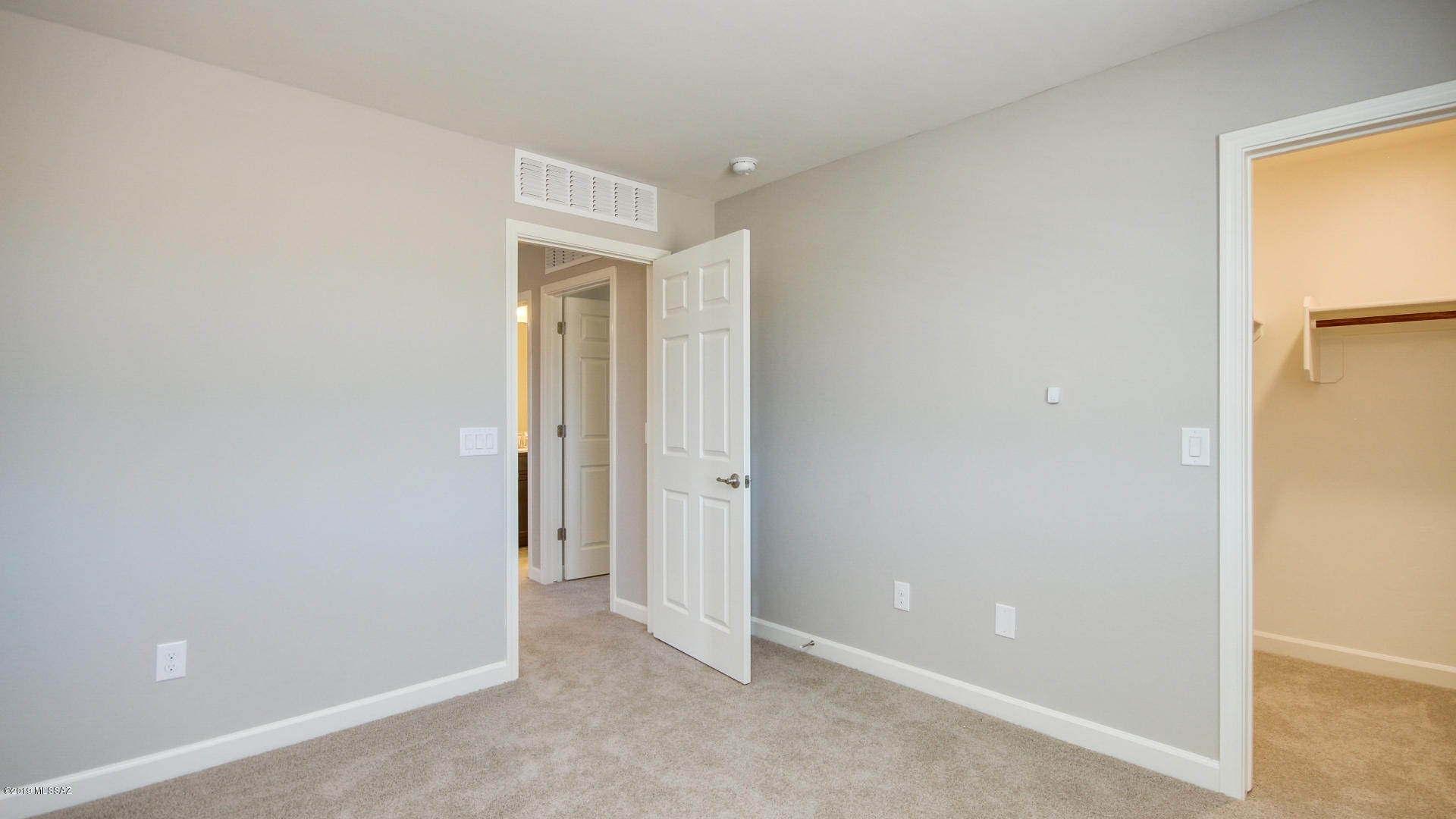 Vista Del Lago Norte SQ20140780198 - Residential