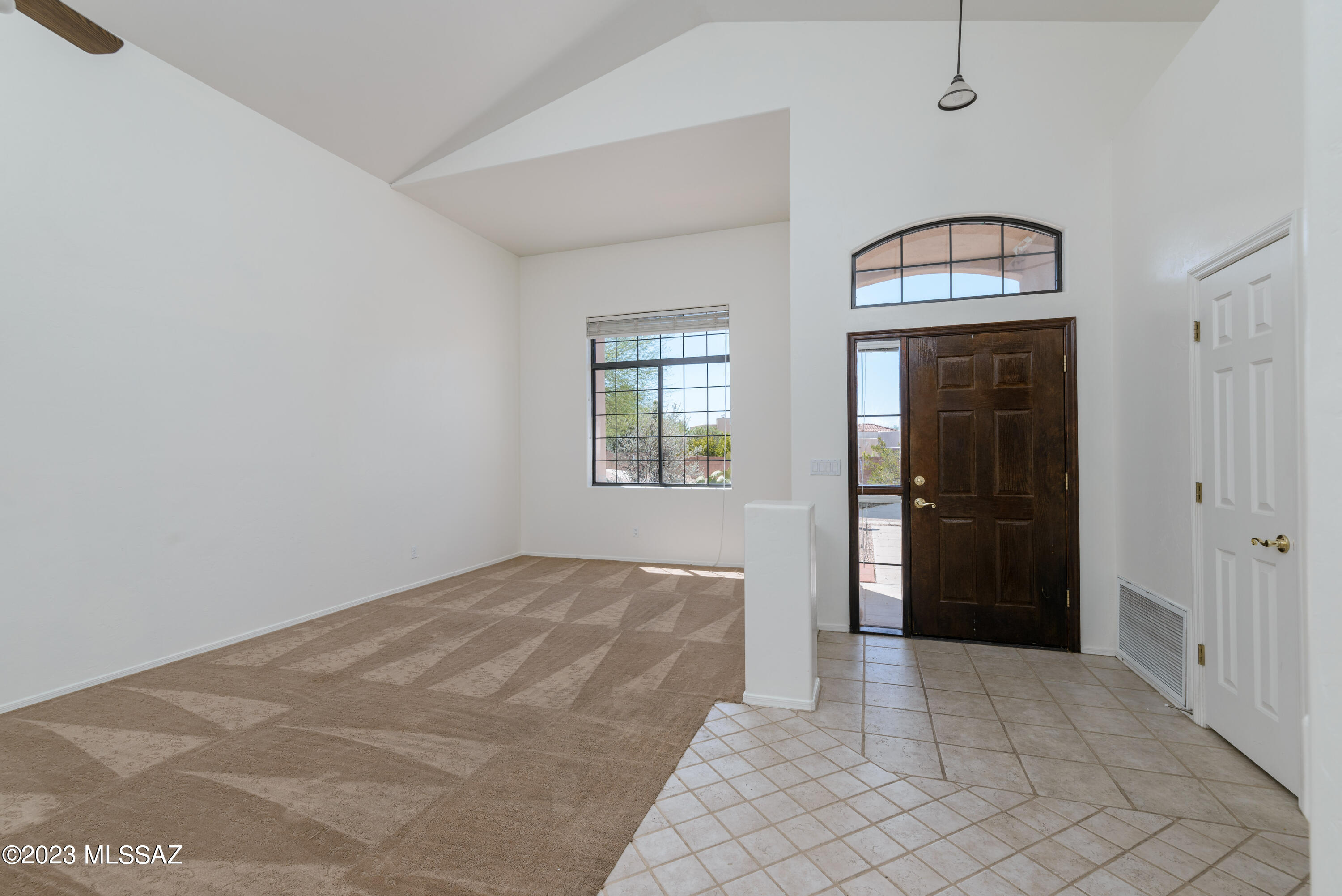 Hills On La Canada (The) - Residential