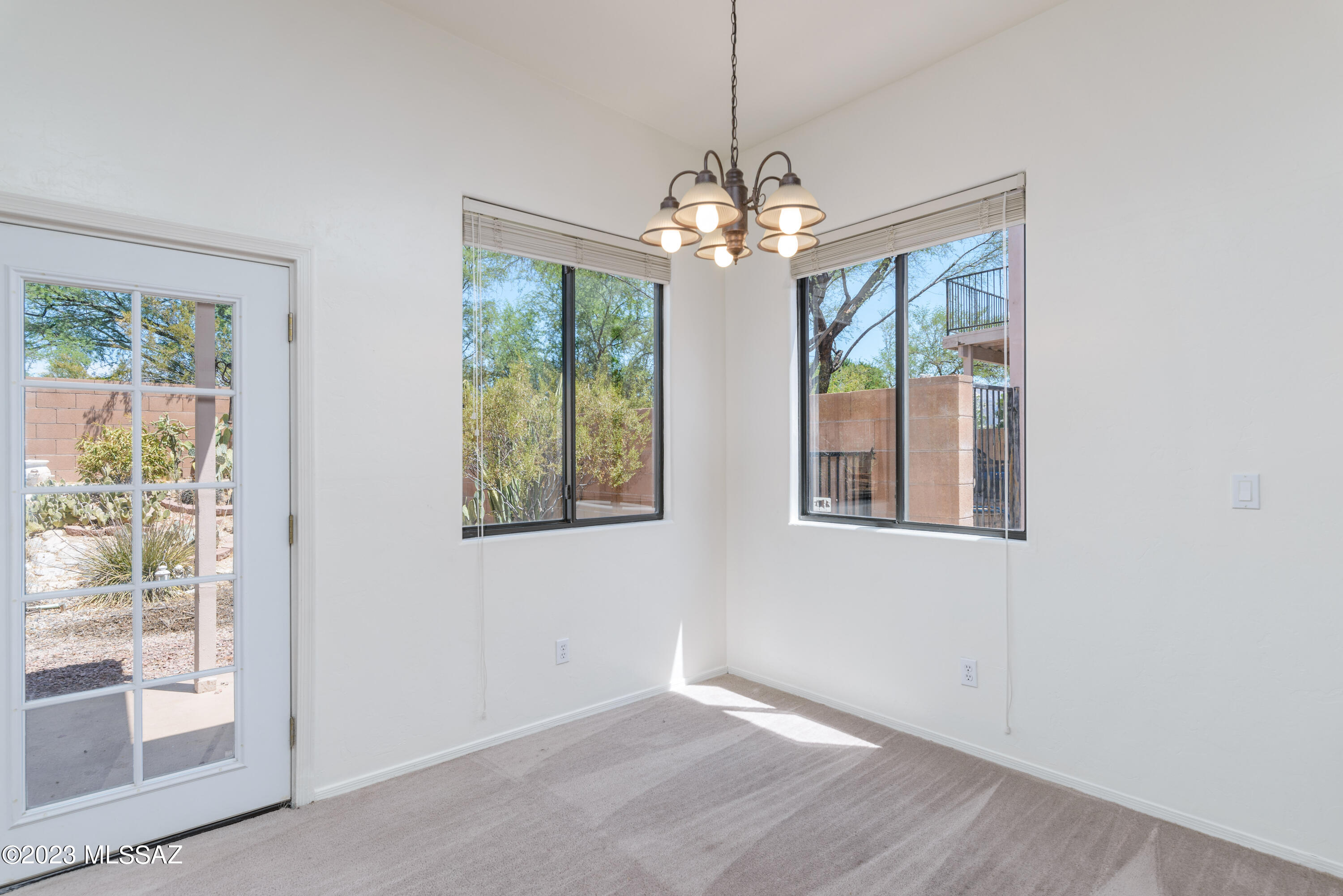 Hills On La Canada (The) - Residential