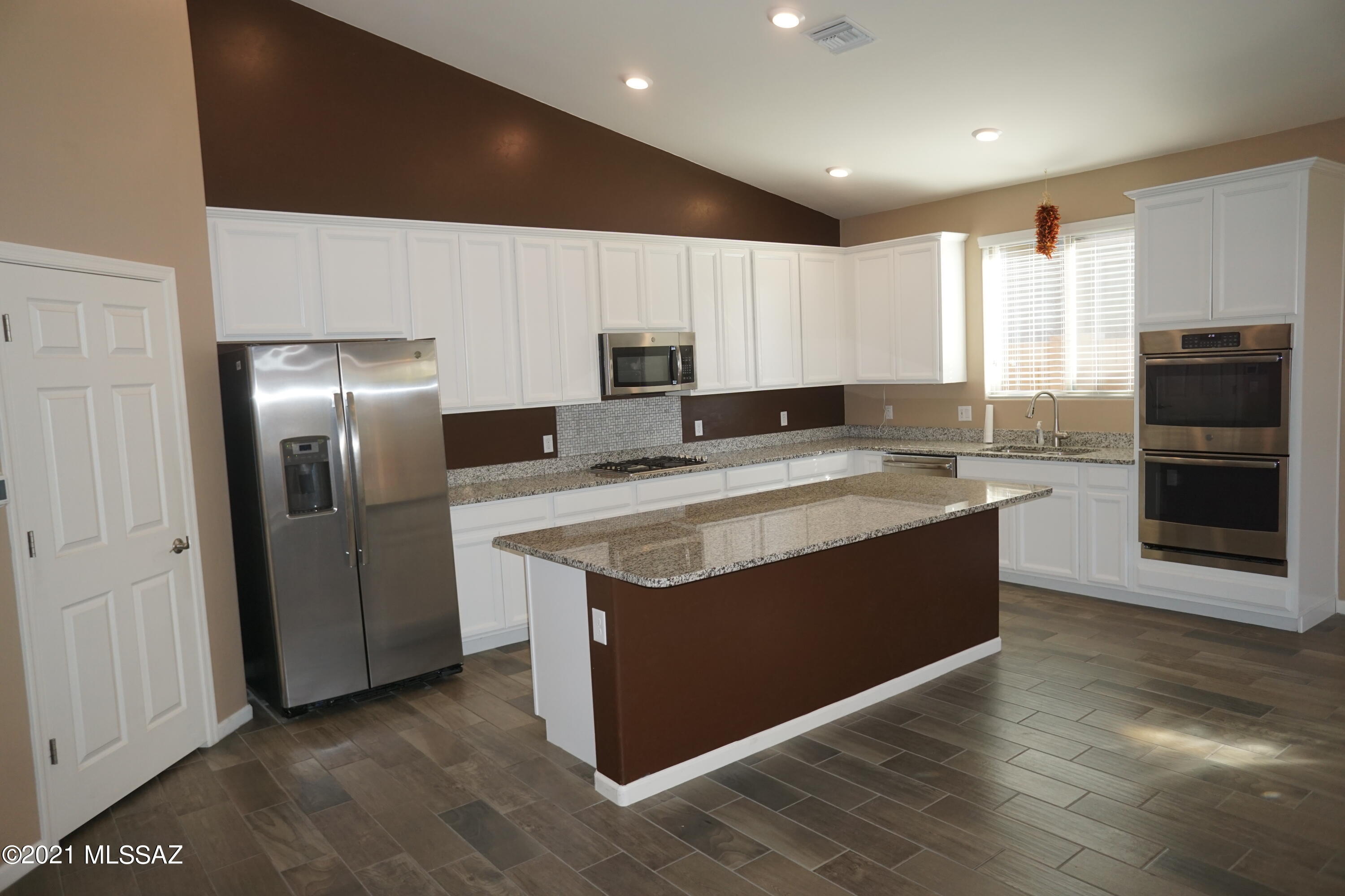 Gladden Farms 22 & 24 - Residential Lease