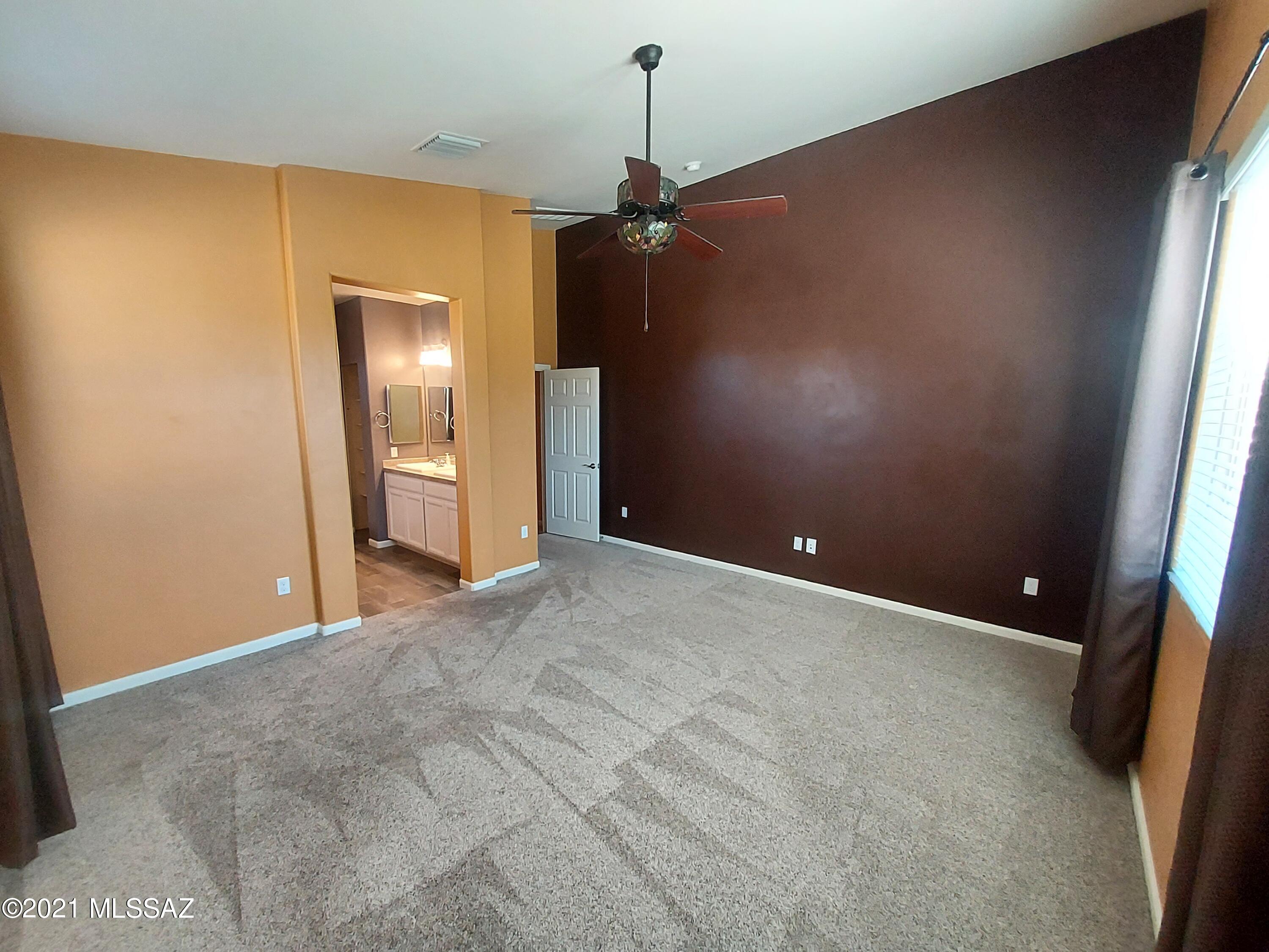 Gladden Farms 22 & 24 - Residential Lease