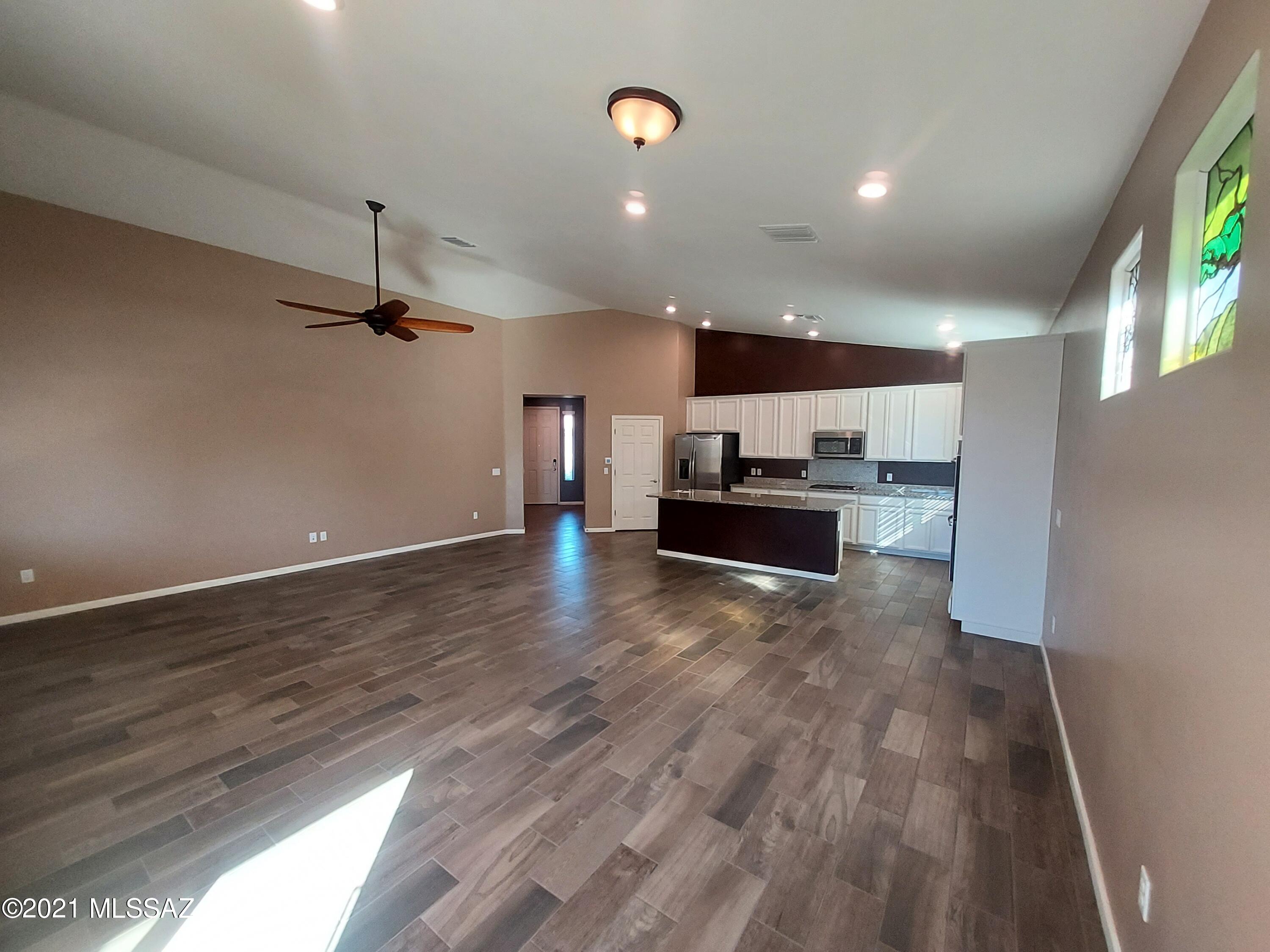 Gladden Farms 22 & 24 - Residential Lease