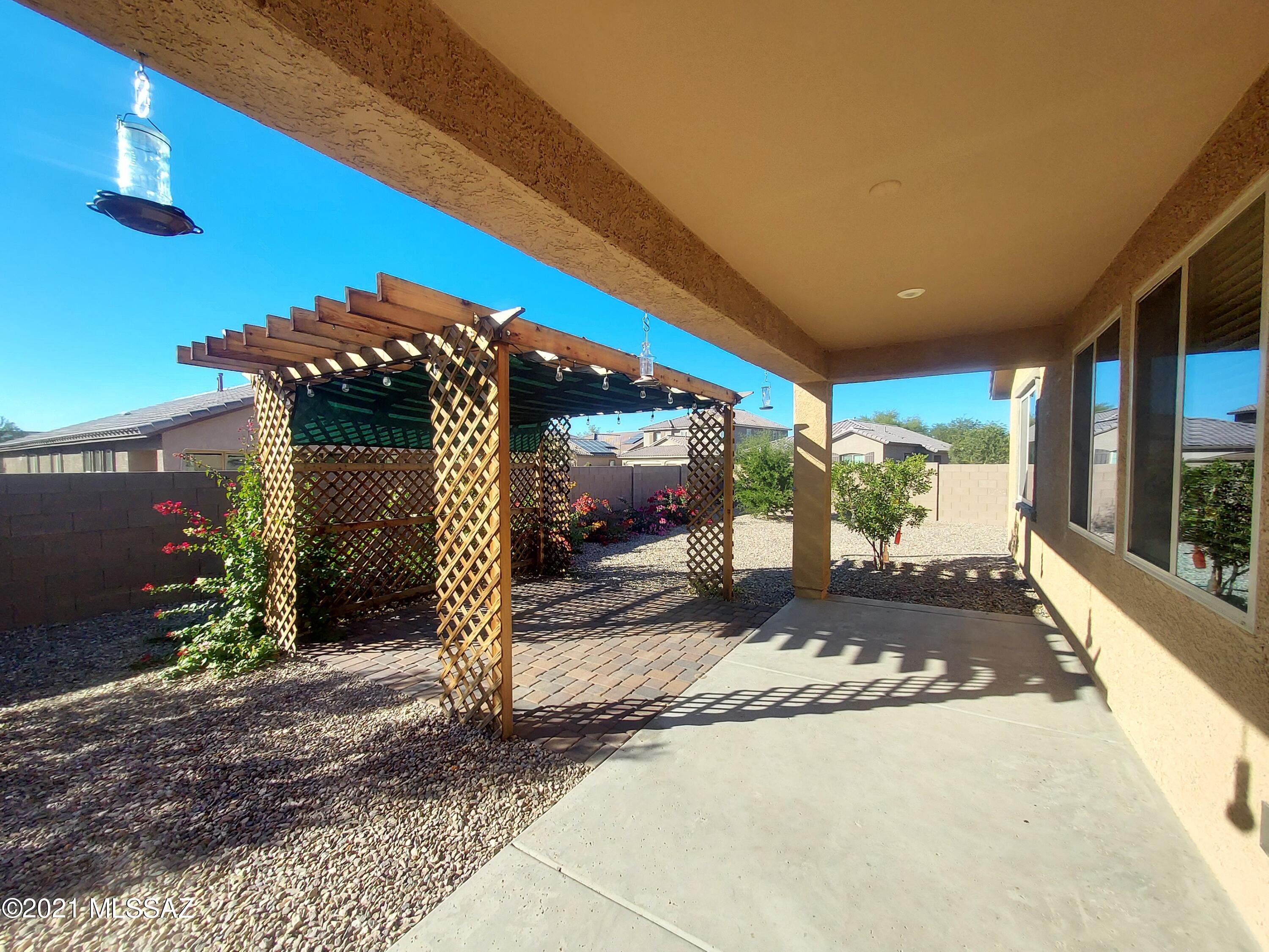 Gladden Farms 22 & 24 - Residential Lease