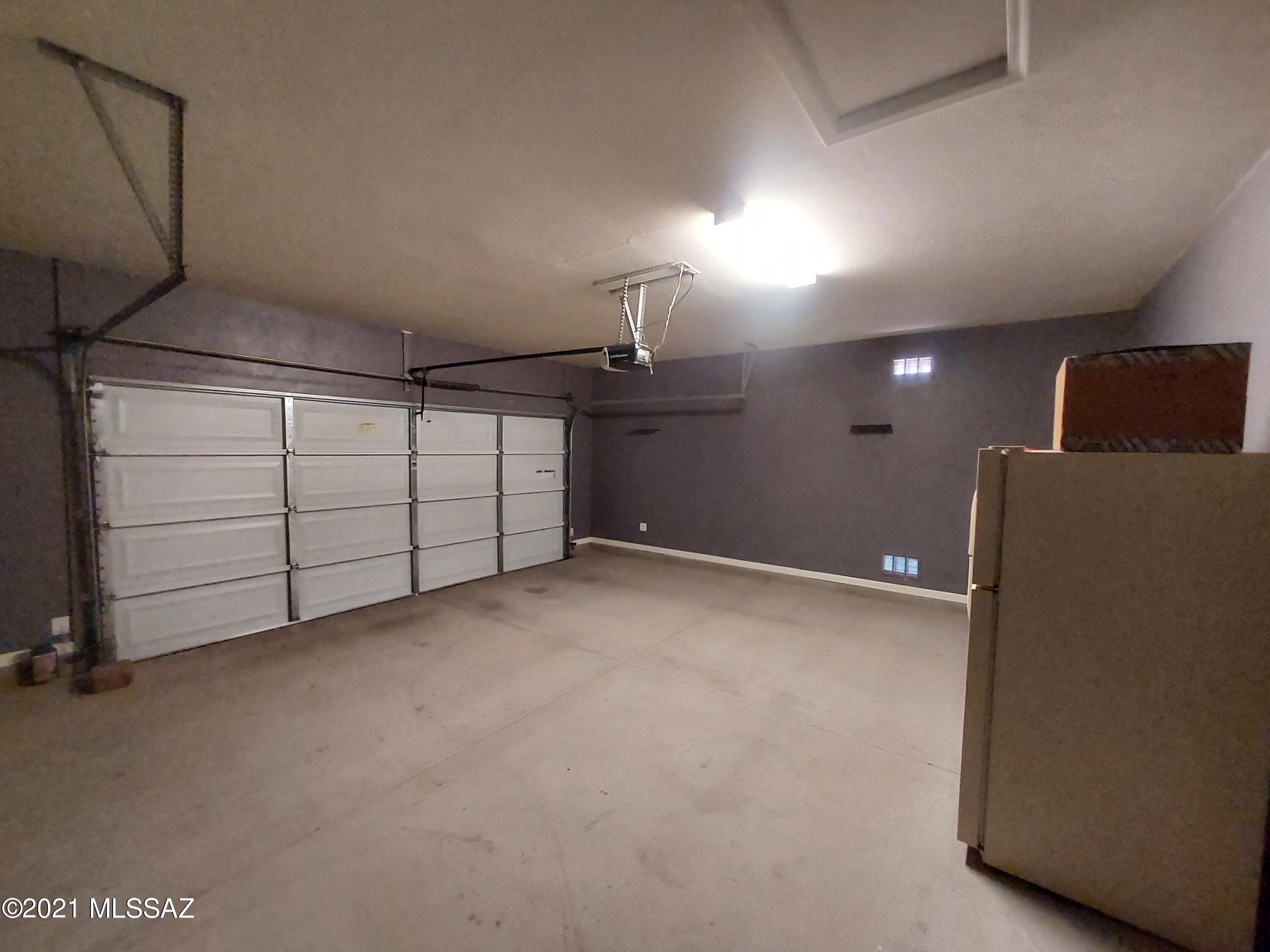 Gladden Farms 22 & 24 - Residential Lease