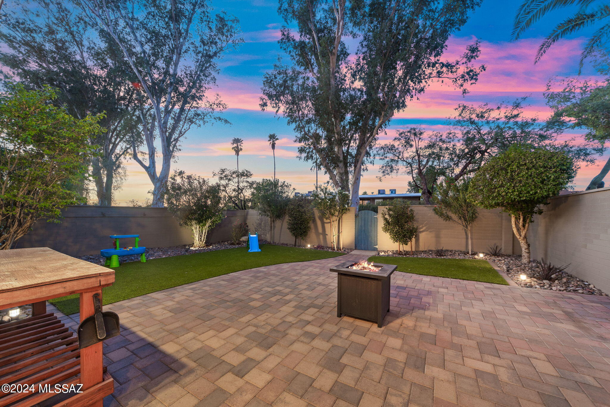 Oro Valley Townhouses (47-52, 58-91) - Residential