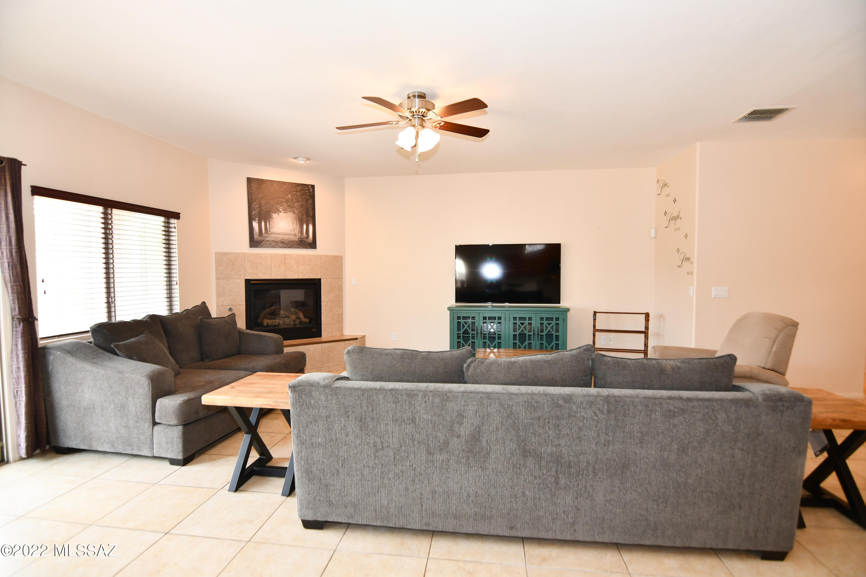 Continental Reserve Blk. 15 (1-66) - Residential