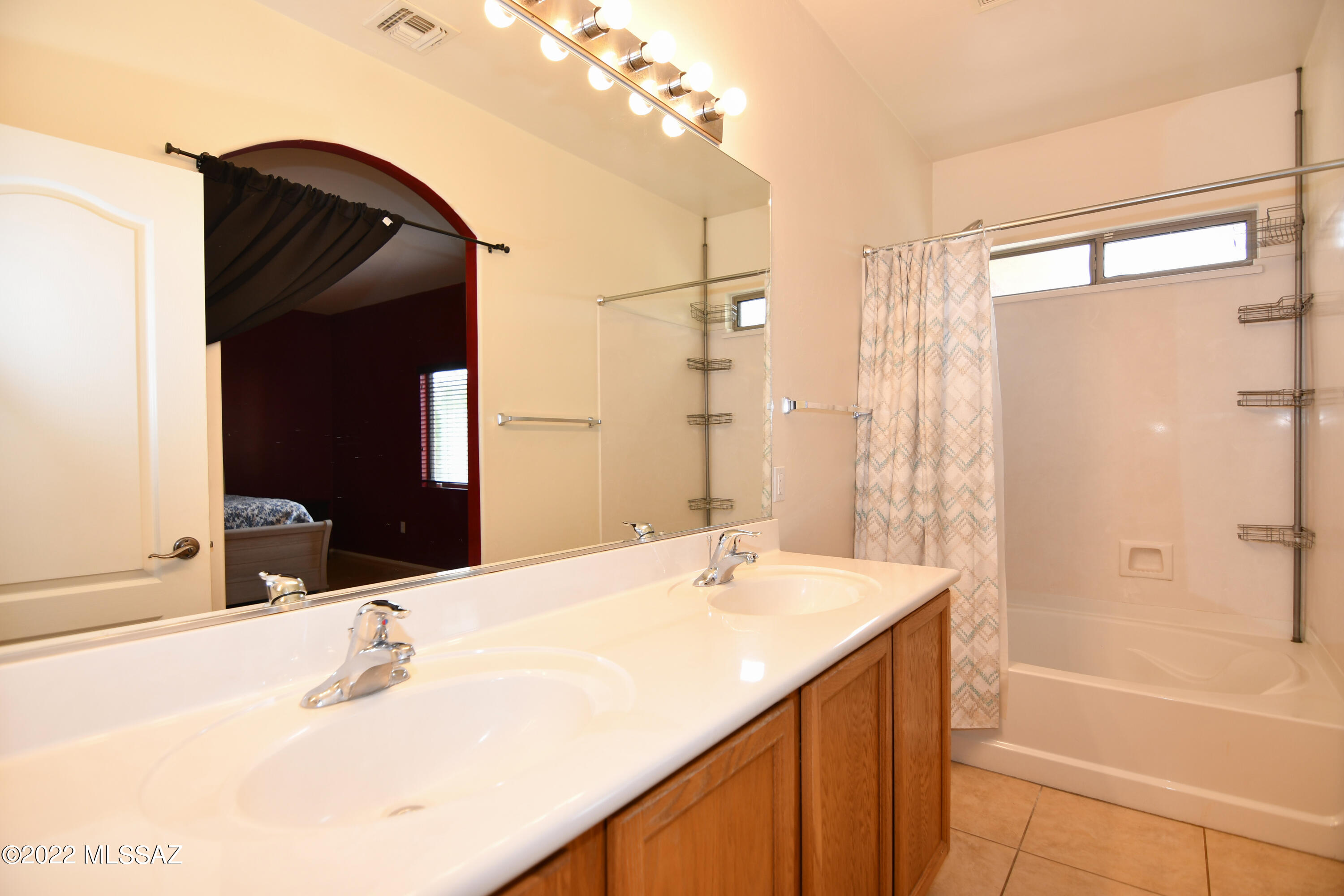 Continental Reserve Blk. 15 (1-66) - Residential
