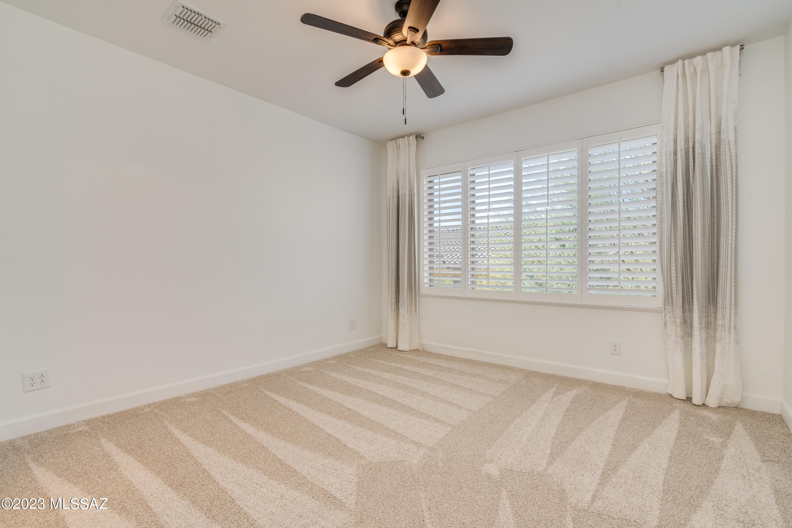 Quail Creek II Unit 33B SQ20161810746 - Residential