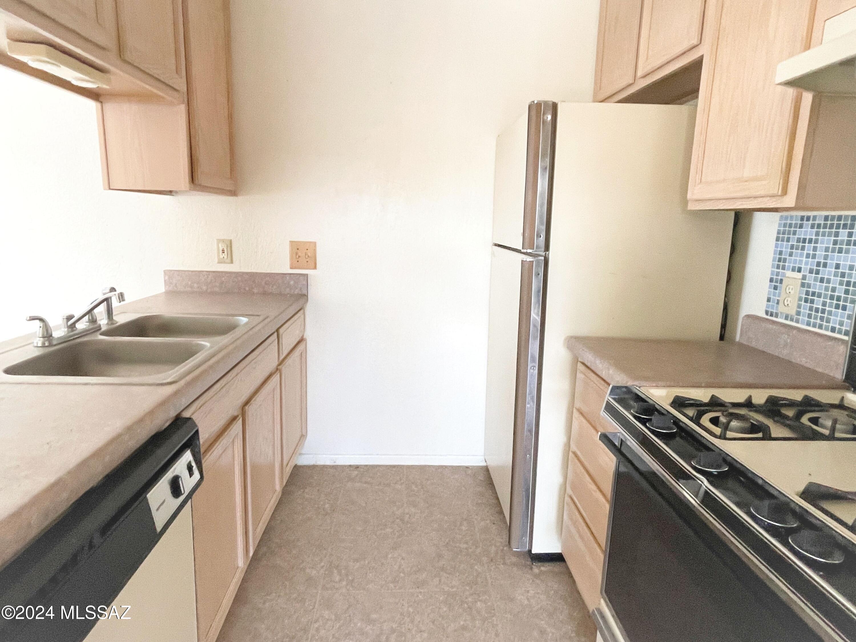 Langley Gardens Condominiums - Residential Lease