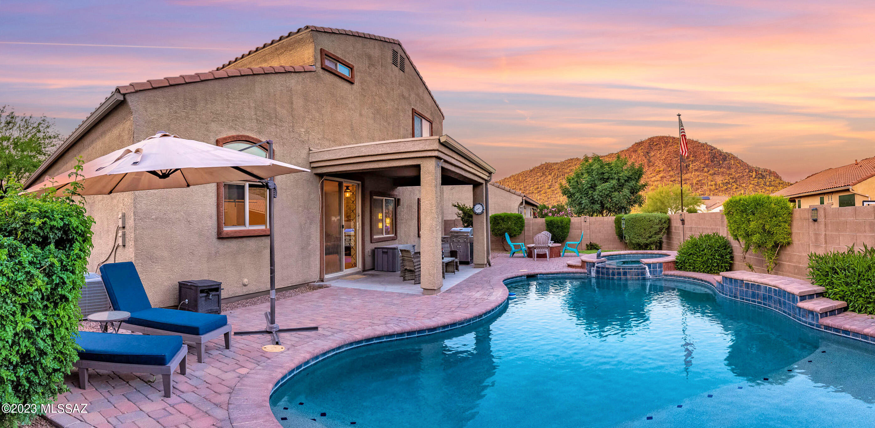 This home offers a stunning gas-heated pool and spa. This backyard is perfect for gatherings and entertaining. You will discover ample space to sprawl out between the large eat-in kitchen, formal dining room, foyer, living room, and loft. Wake up to picturesque views from your grand master suite. At 3,185 square feet, this home offers plenty of freedom. Amazing community amenities. Tesla's Solar system is ready to cool your summer bills!