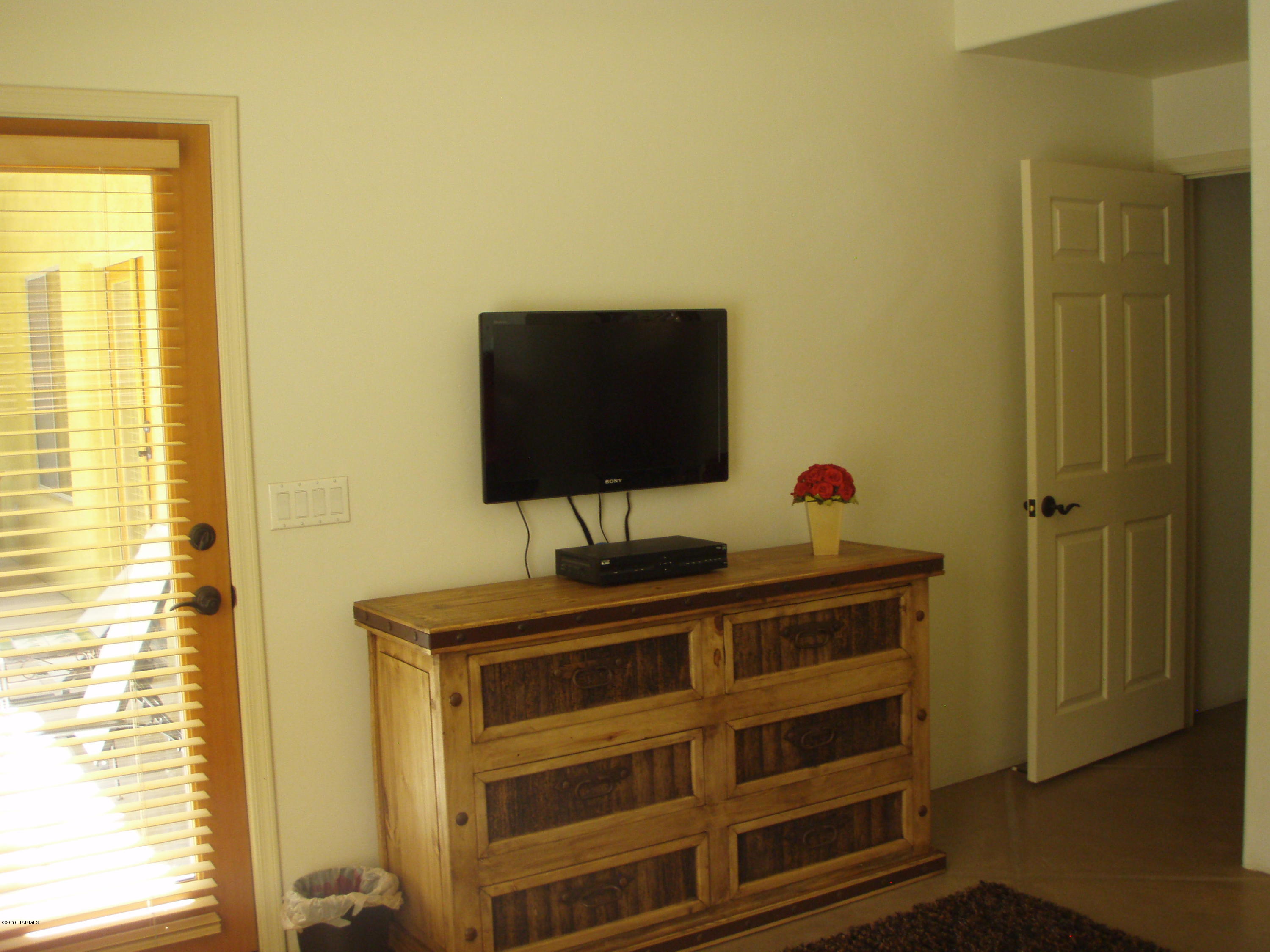 Rancho Reposo (1-18) - Residential Lease
