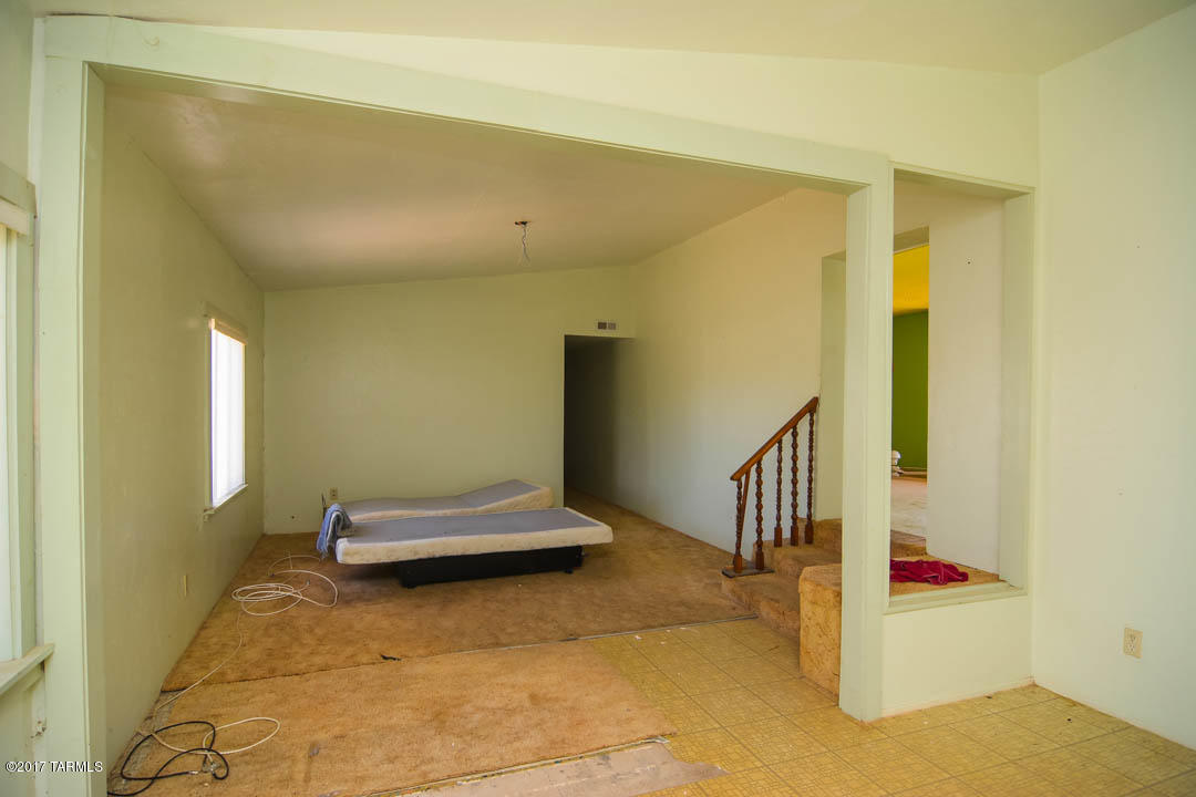 Unsubdivided - Residential