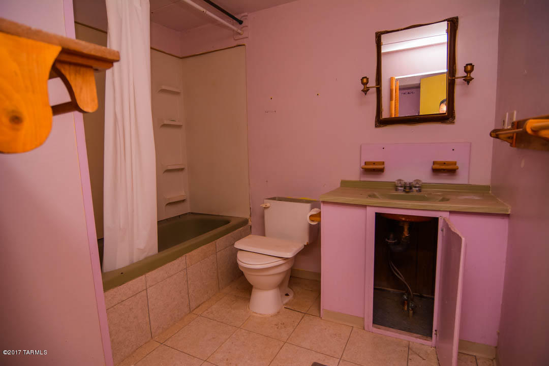 Unsubdivided - Residential