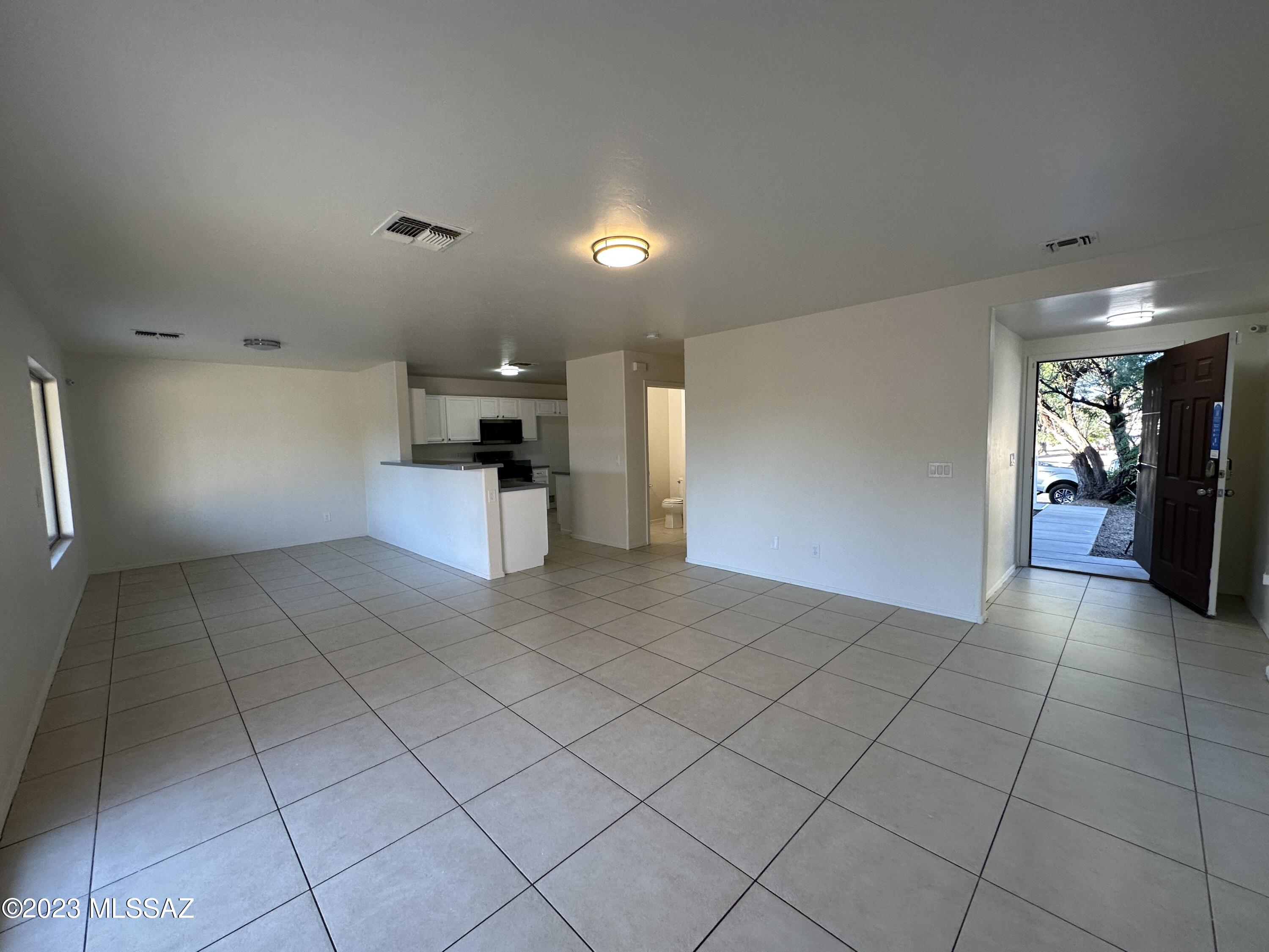Los Arroyos Del Este Resub - Residential Lease
