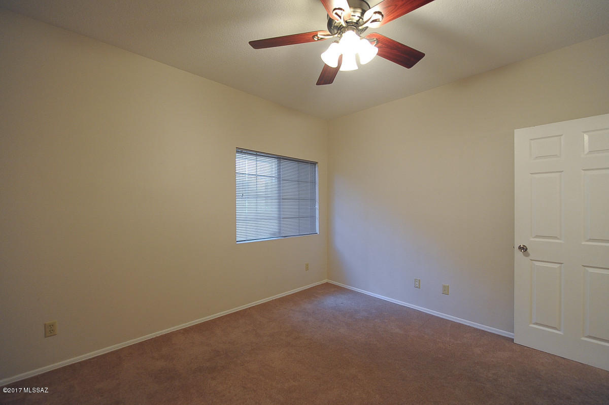 Twelve Hundred River Rd Condos - Residential Lease