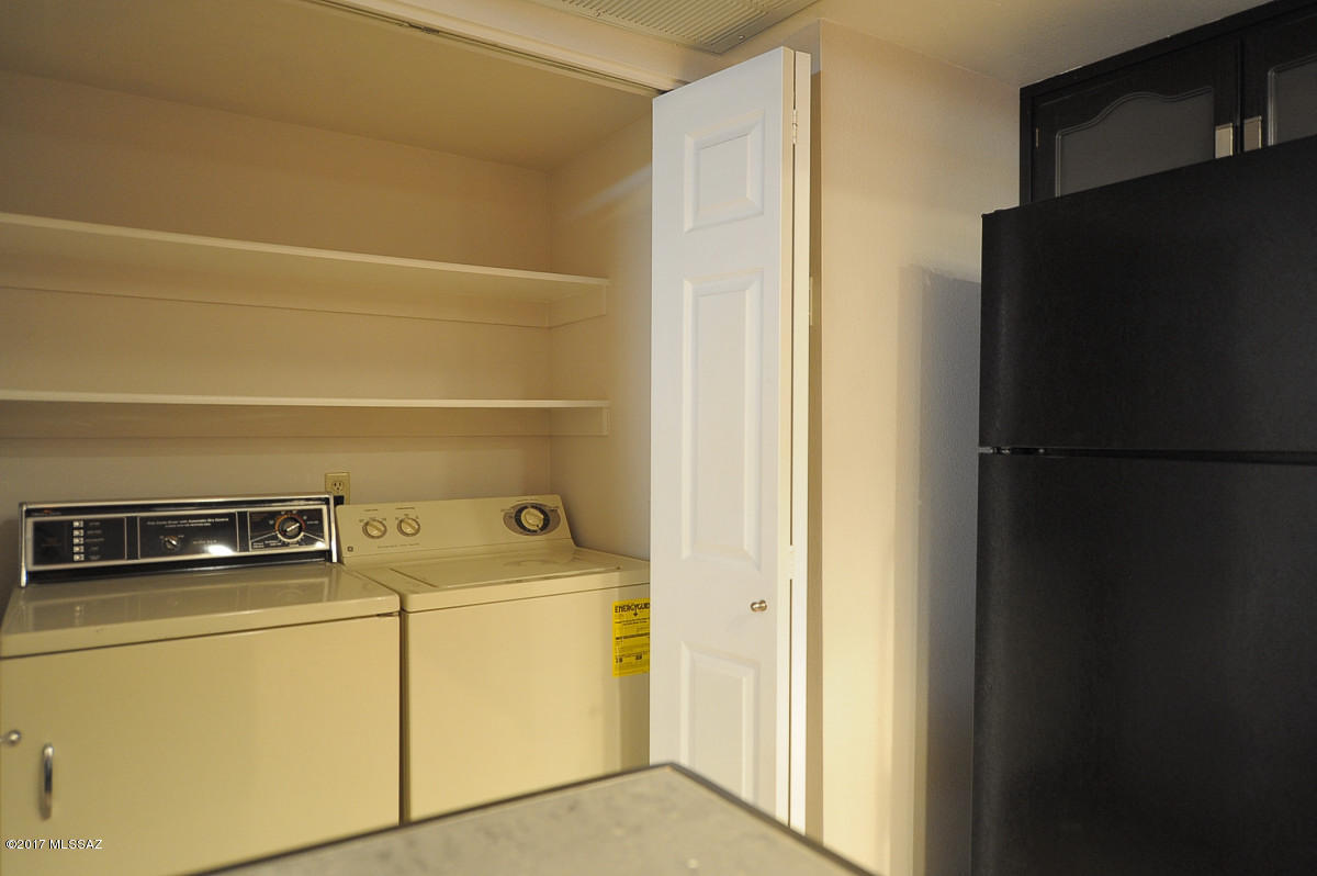 Twelve Hundred River Rd Condos - Residential Lease