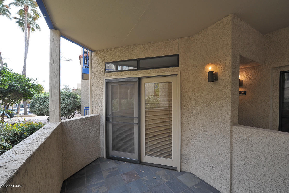 Twelve Hundred River Rd Condos - Residential Lease