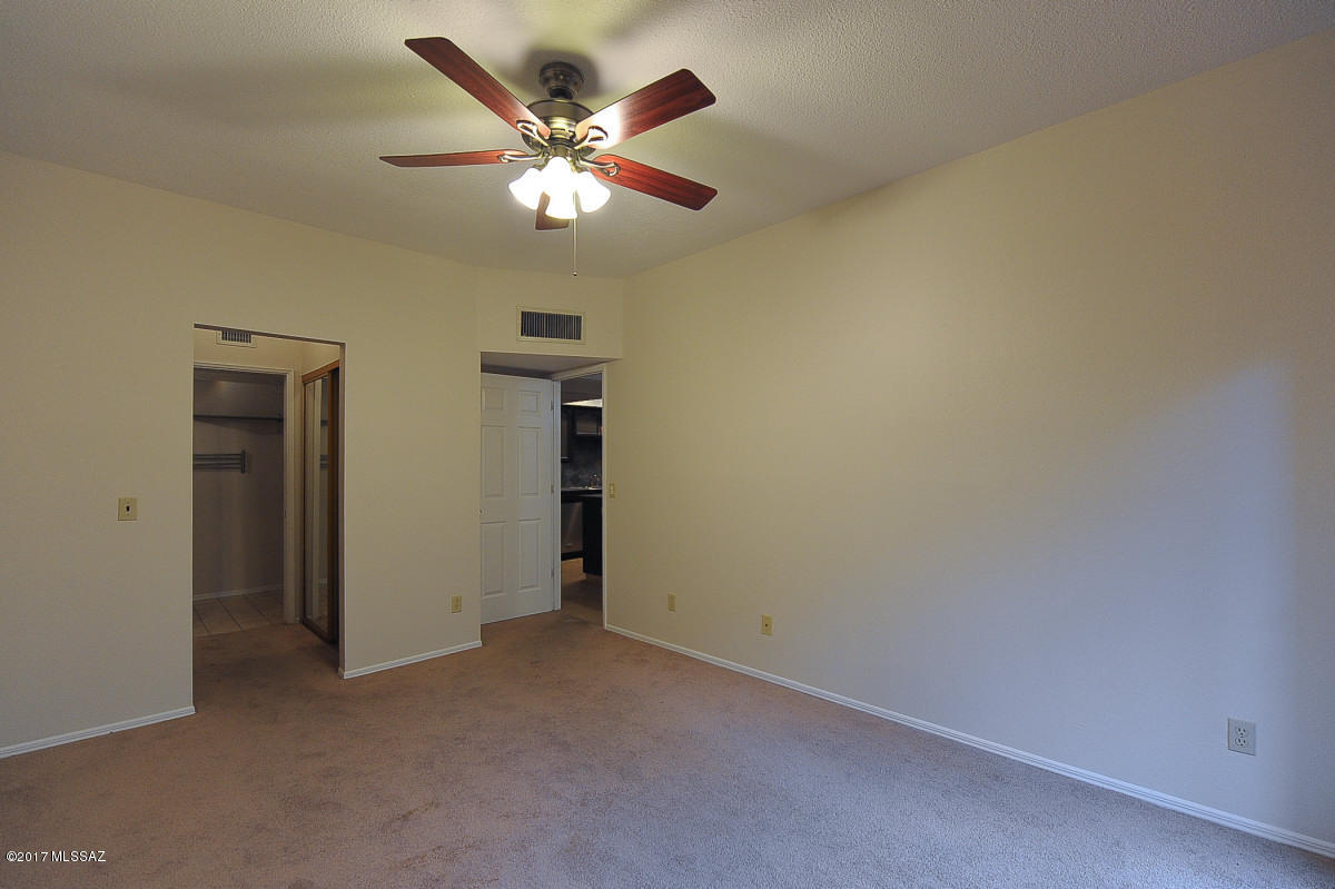 Twelve Hundred River Rd Condos - Residential Lease
