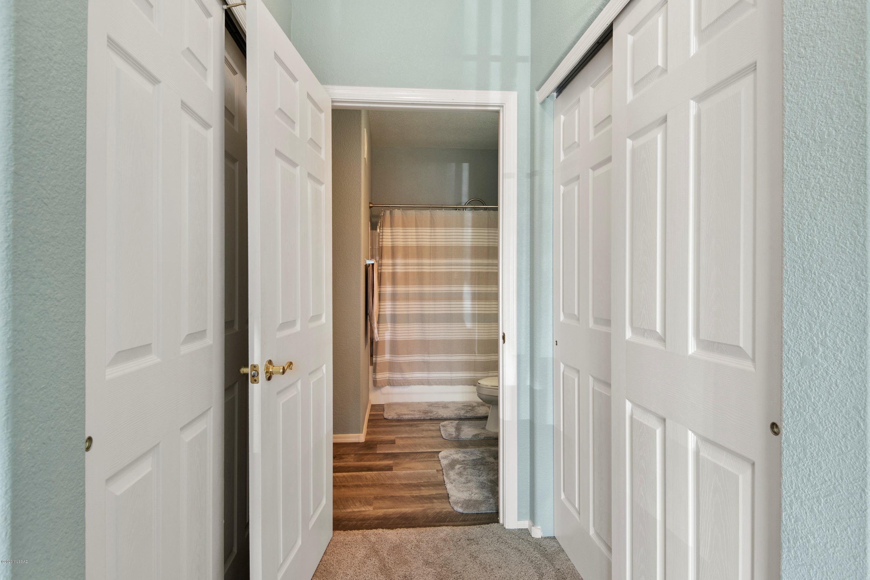 Pinnacle Canyon Condominium - Residential