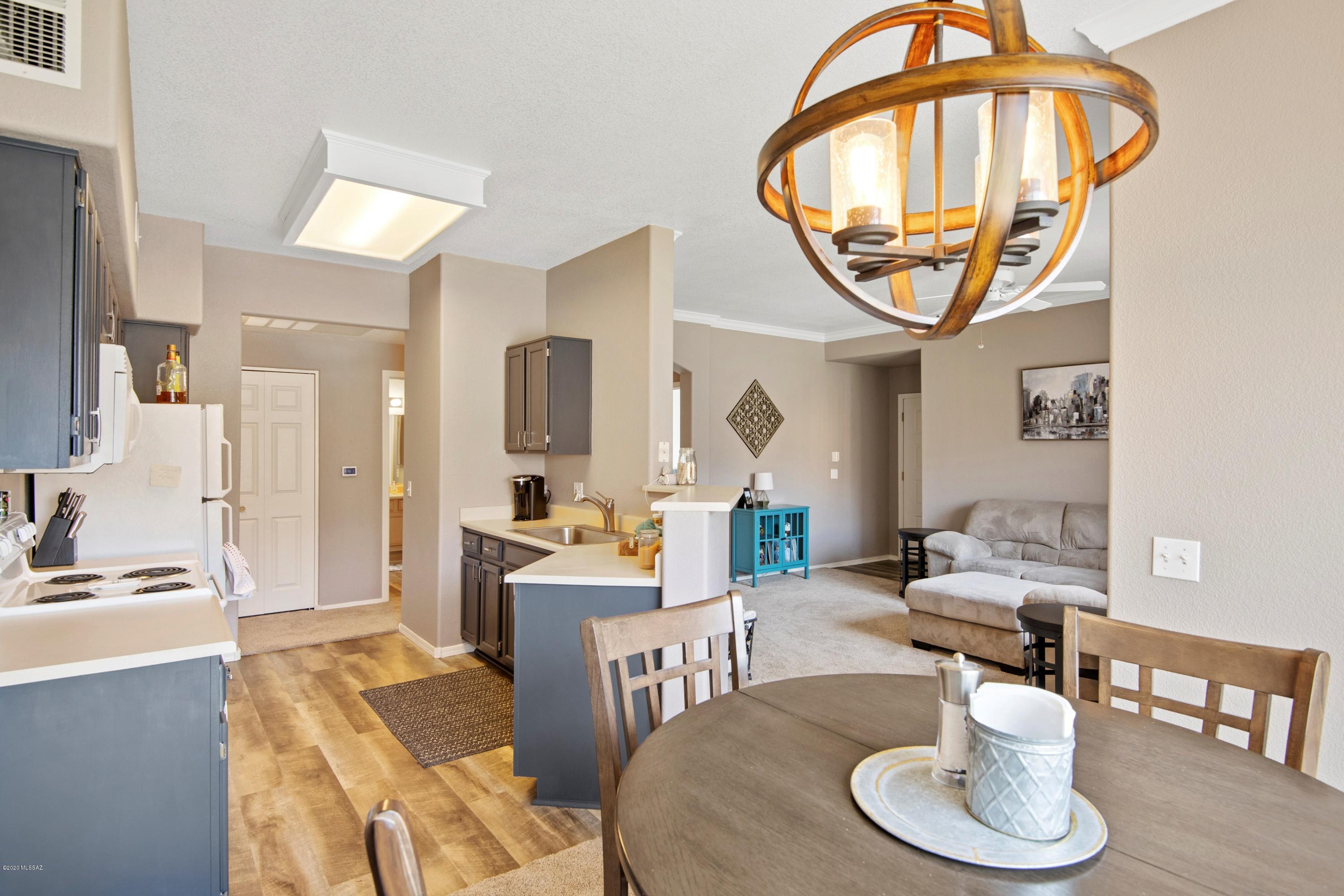 Pinnacle Canyon Condominium - Residential