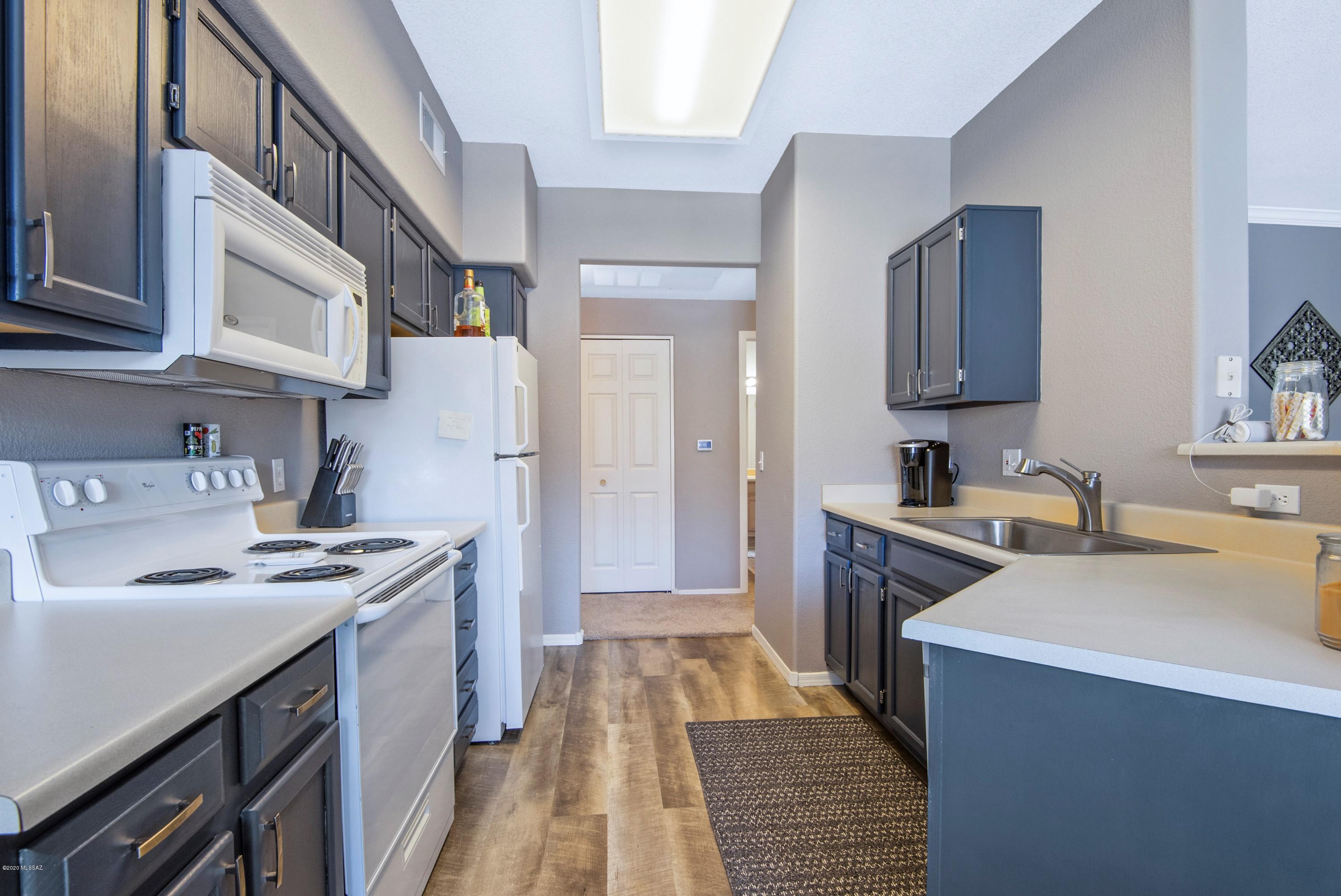 Pinnacle Canyon Condominium - Residential