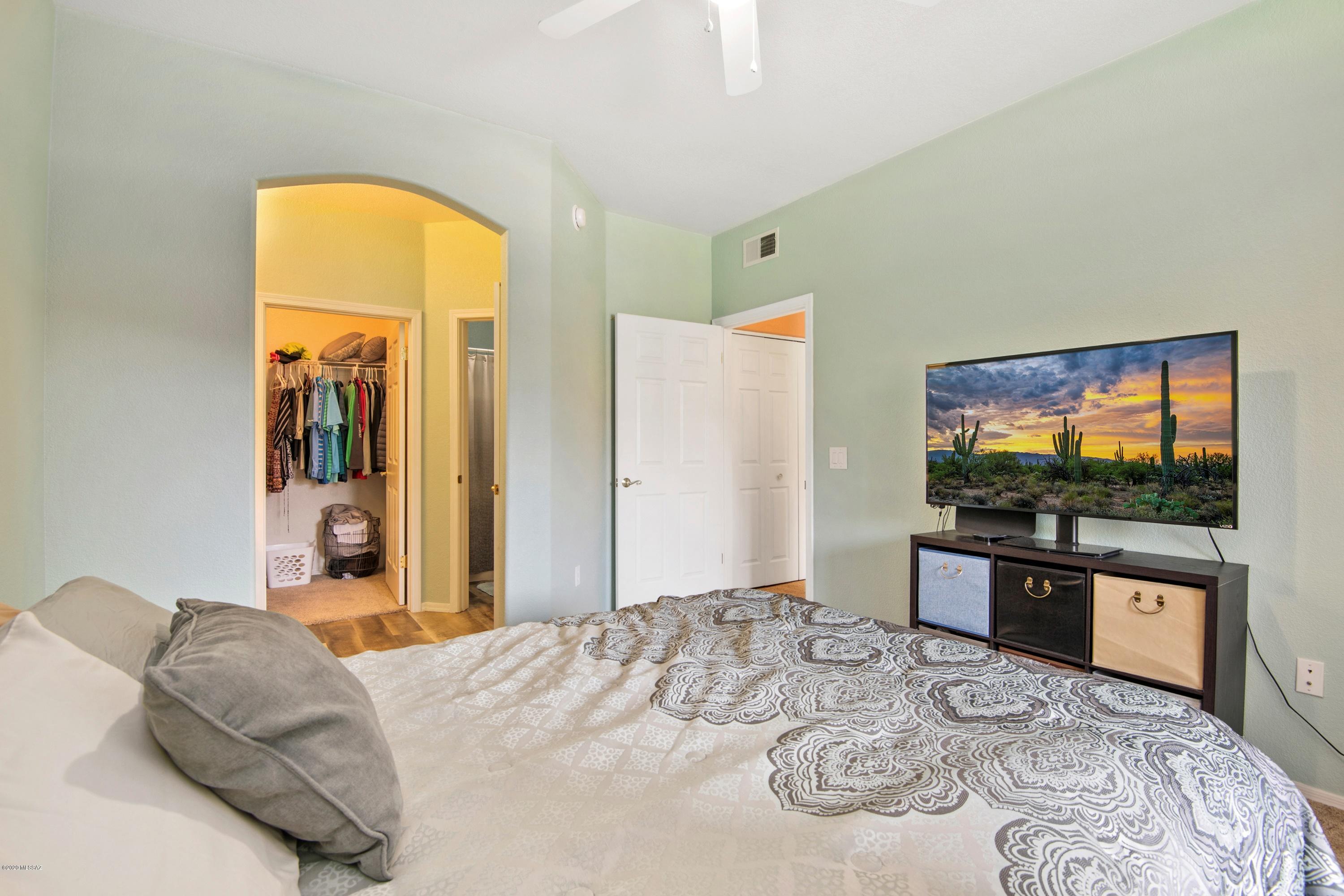 Pinnacle Canyon Condominium - Residential