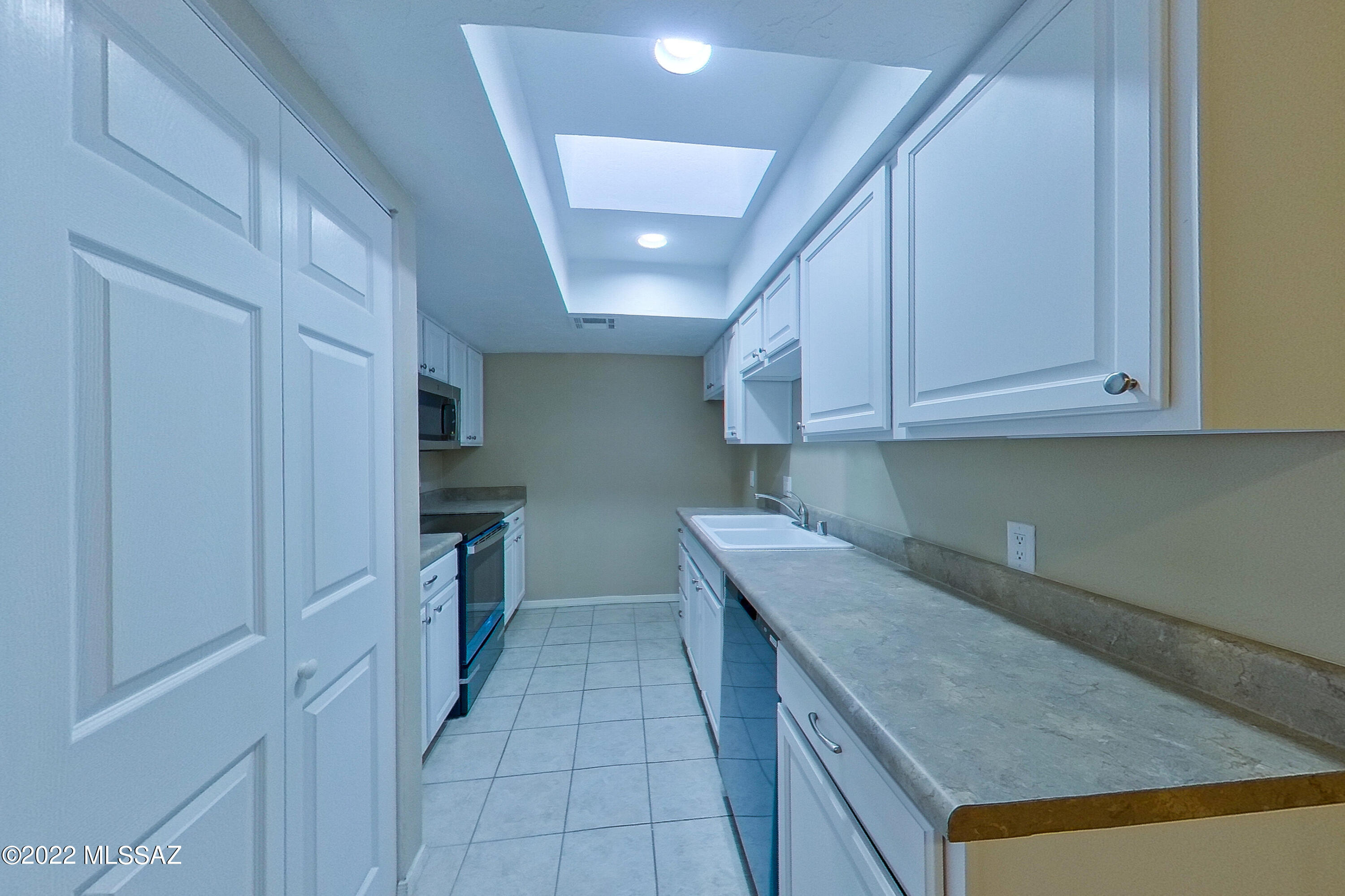 Sierra Madre Condos - Residential
