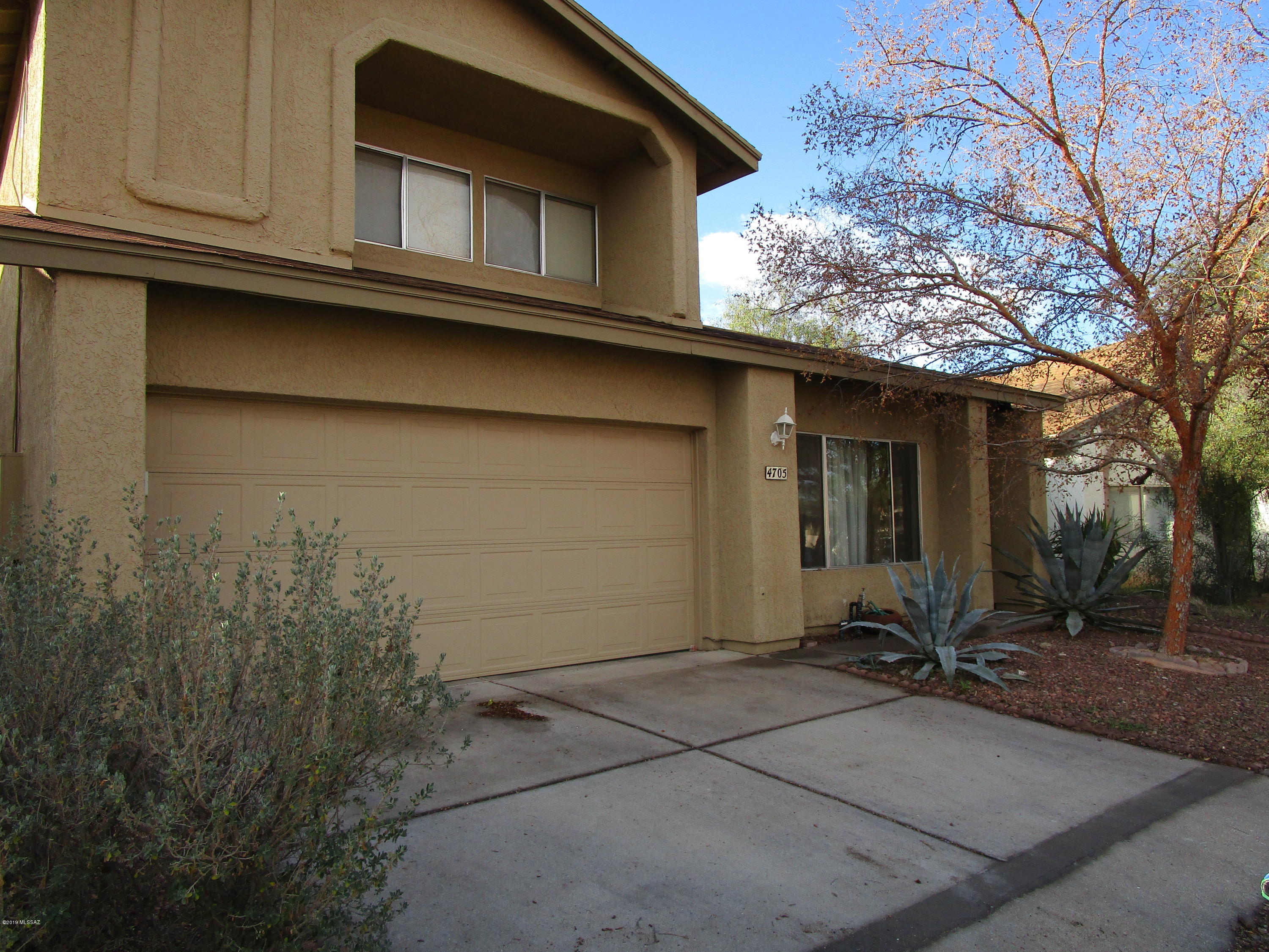 Country Highlands (1-180) - Residential