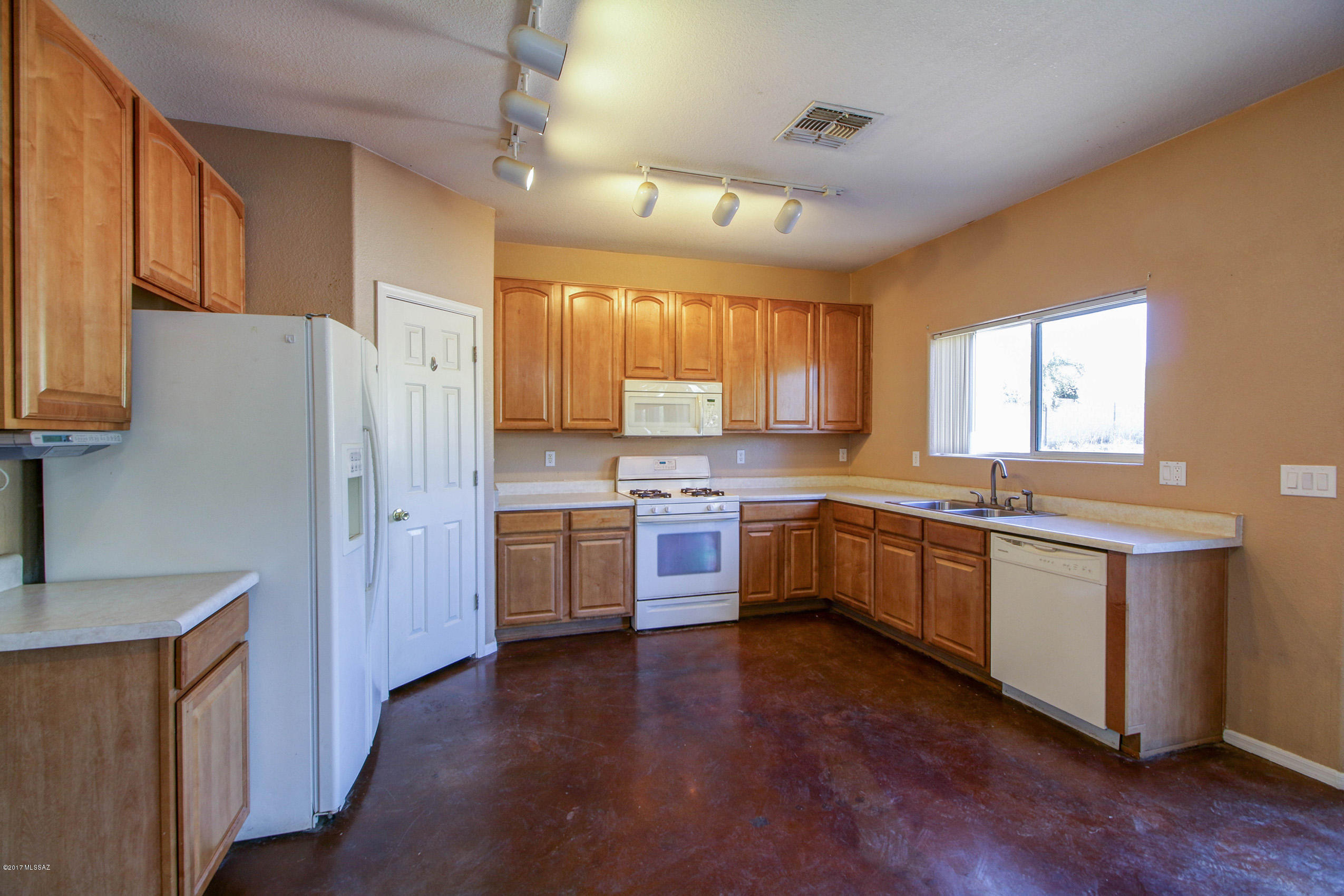 Presidio De Las Montanas - Residential Lease