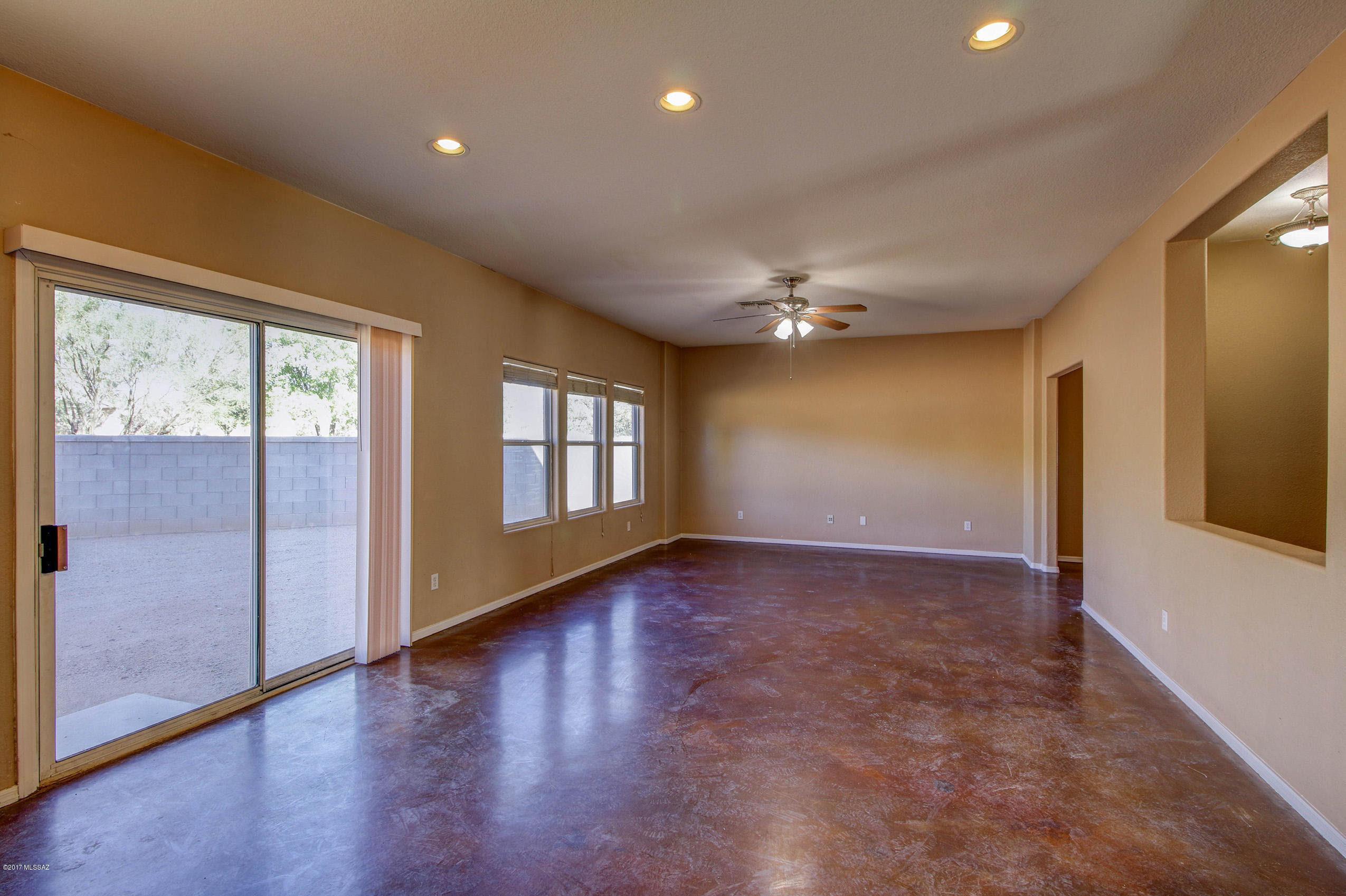 Presidio De Las Montanas - Residential Lease