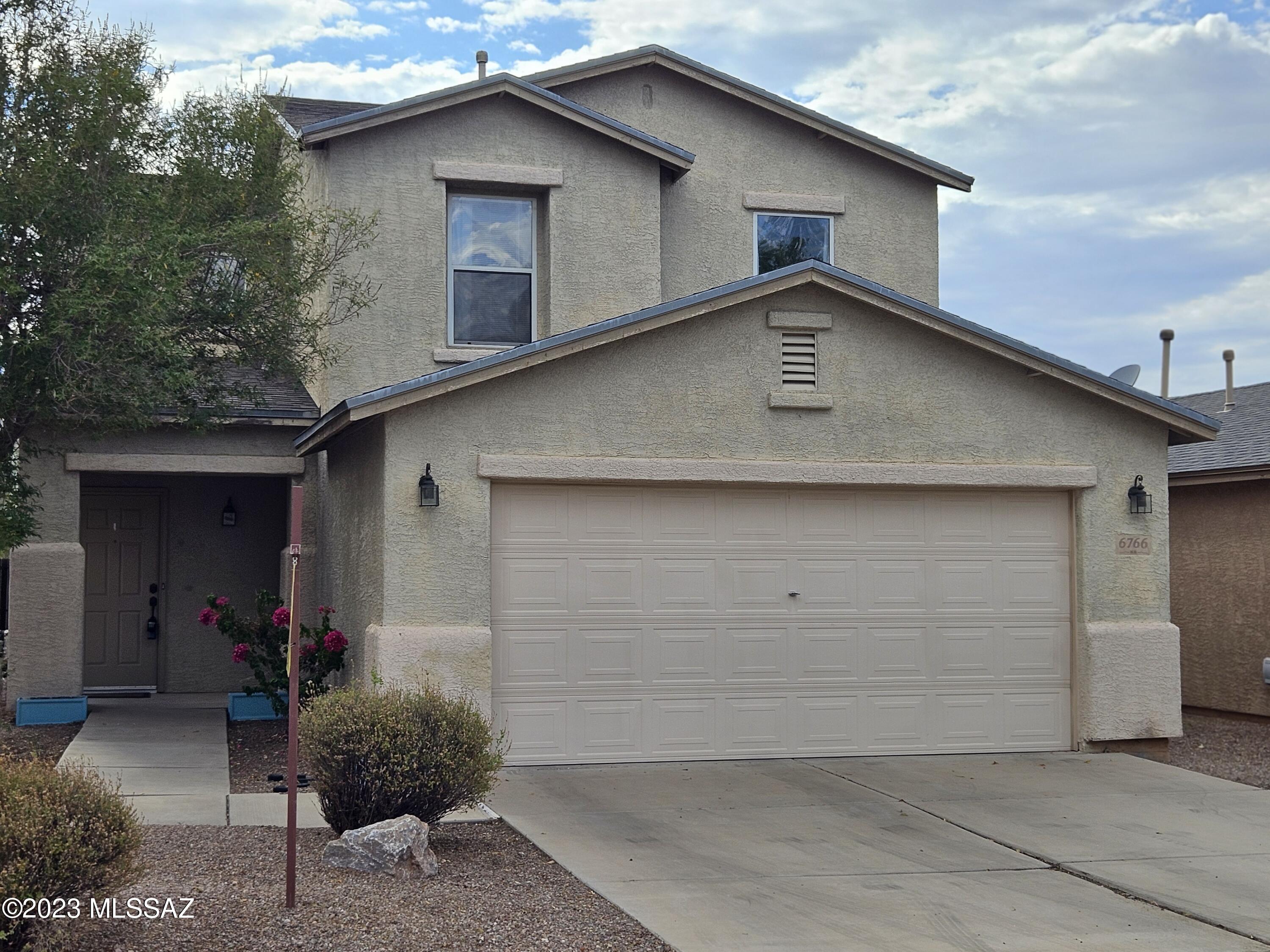 Well maintained 2-story, 3 bedroom and 2.5 bath home in Julian Ranch.  All bedrooms and 2 full baths are located upstairs and a 1/2 guest bath is located downstairs.  Kitchen comes complete with all stainless steel appliances and is open to the dining and living areas.  Laundry room is conveniently located upstairs near the bedrooms and contains a matching Whirlpool washer/dryer set.  This home is move-in ready, come take a look.