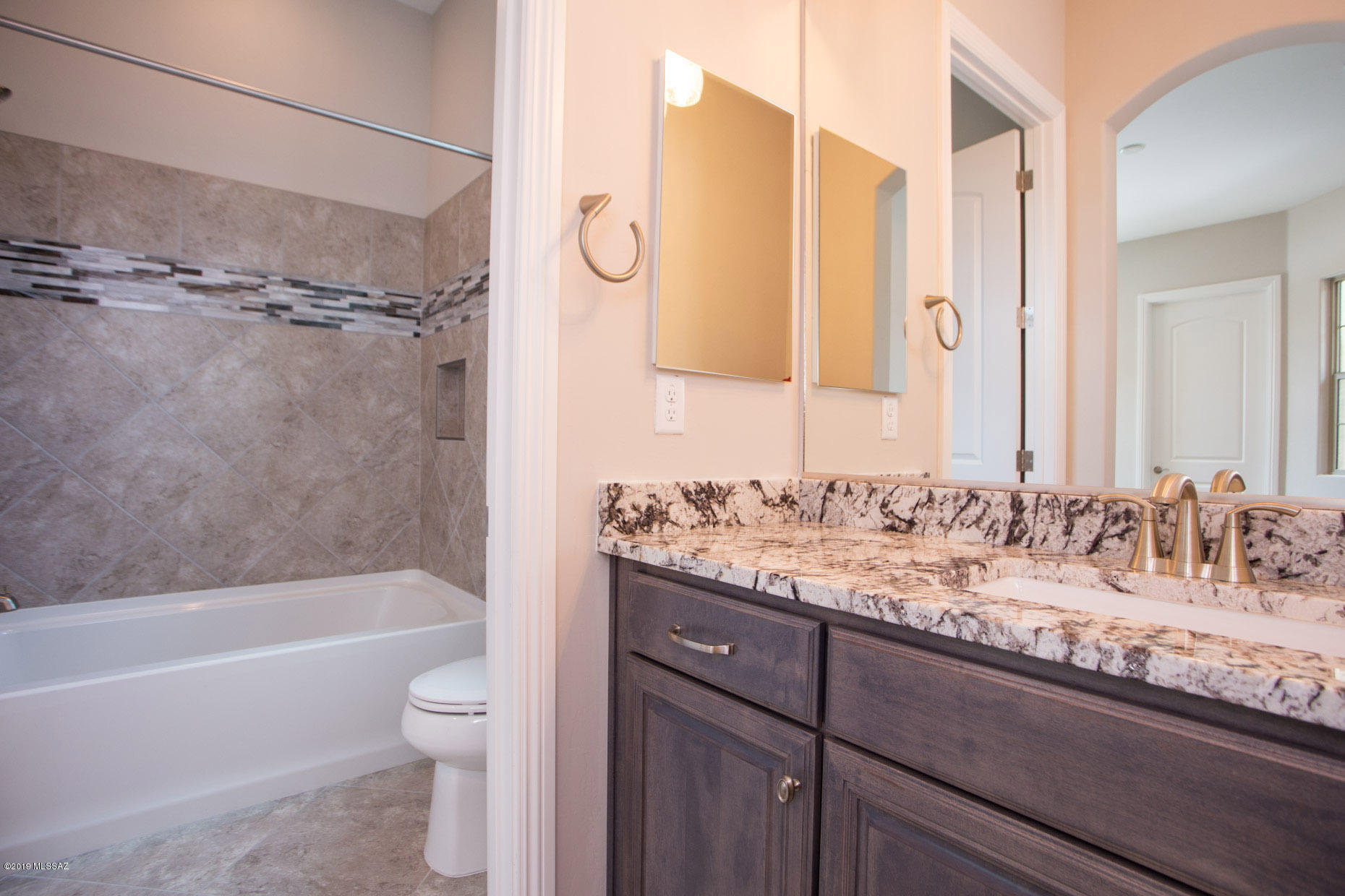 Del Webb At Dove Mountain SQ20131930189 - Residential