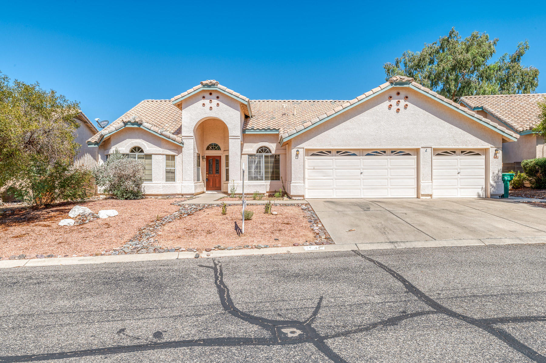 Spacious 4 bedroom, 2 bath home in easy location to shops, restaurants, hiking and schools! Formal living room, dining room and Family room with gas fire place is open to the kitchen with huge island and dining nook.   Large lot size with pool, covered patio, mister system and plenty of space to play!