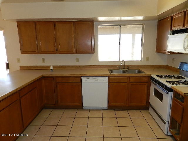 Country Highlands (1-180) - Residential