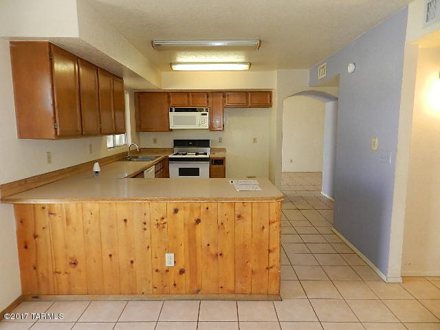 Country Highlands (1-180) - Residential