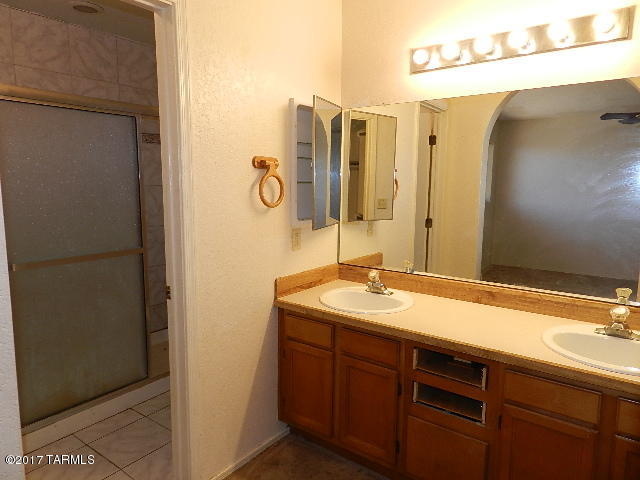 Country Highlands (1-180) - Residential