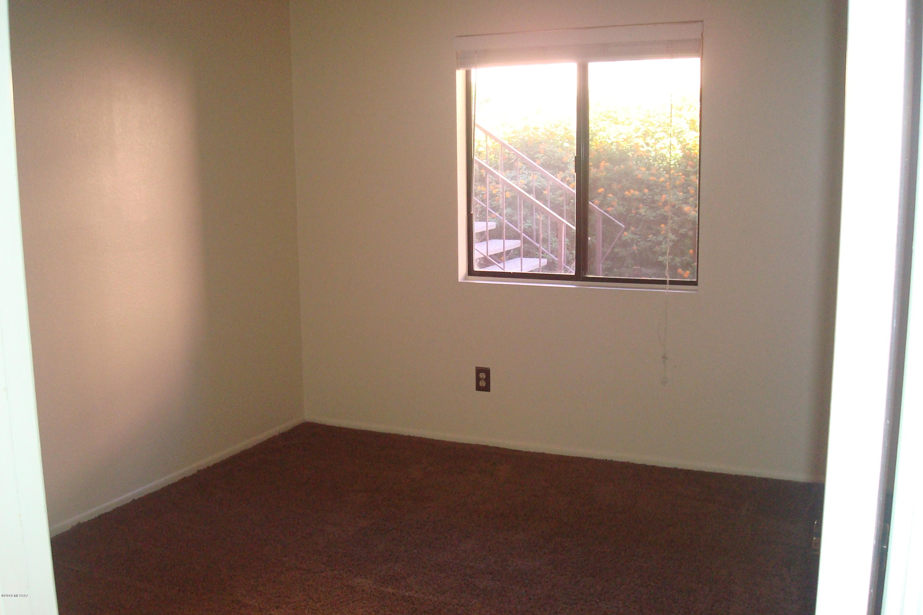 Woodland Place Condominiums (101-152, 201-252) - Residential