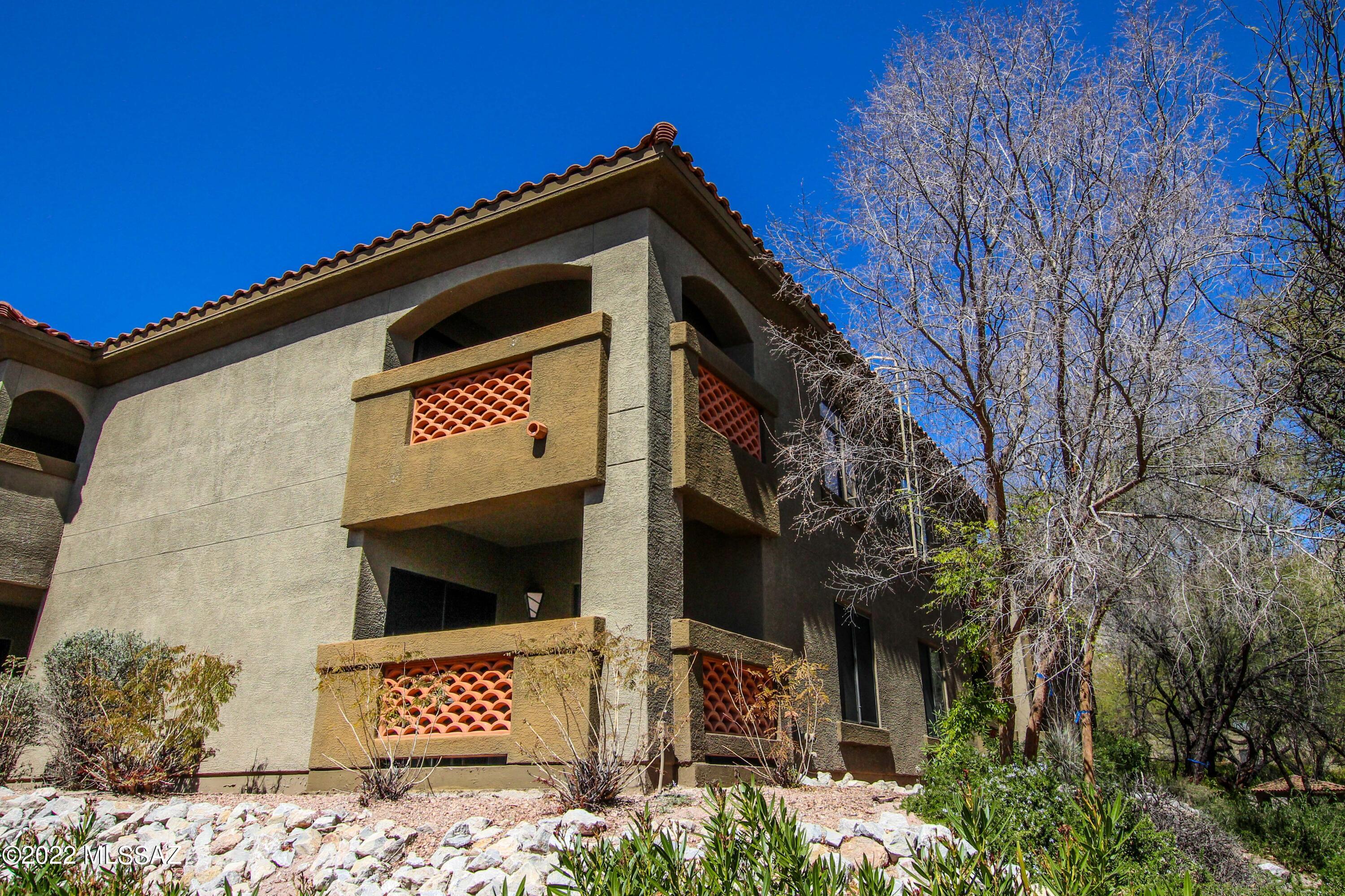 Veranda at Ventana Condominiums - Residential